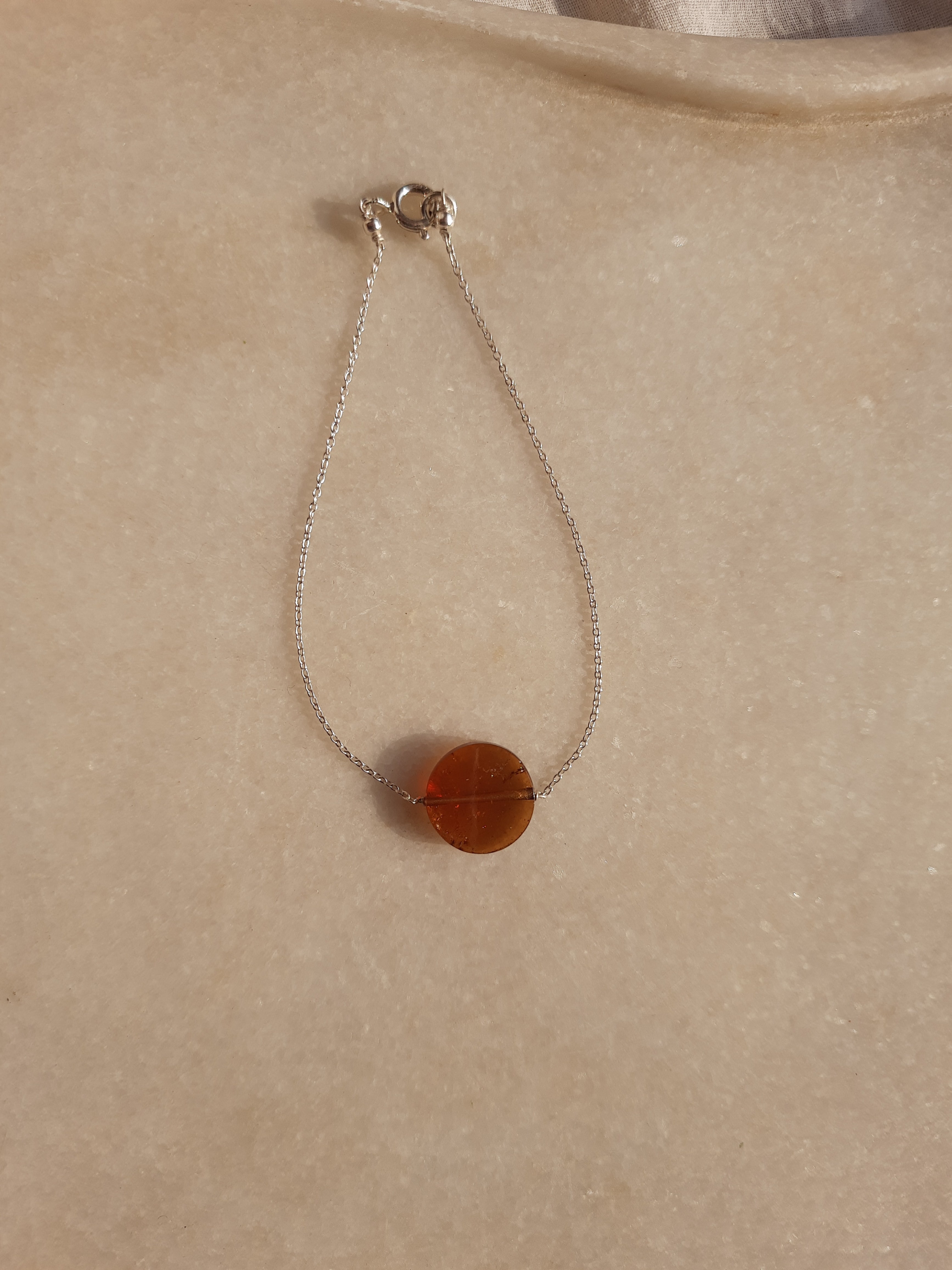 sivya - Hessonite Garnet Round Bracelet