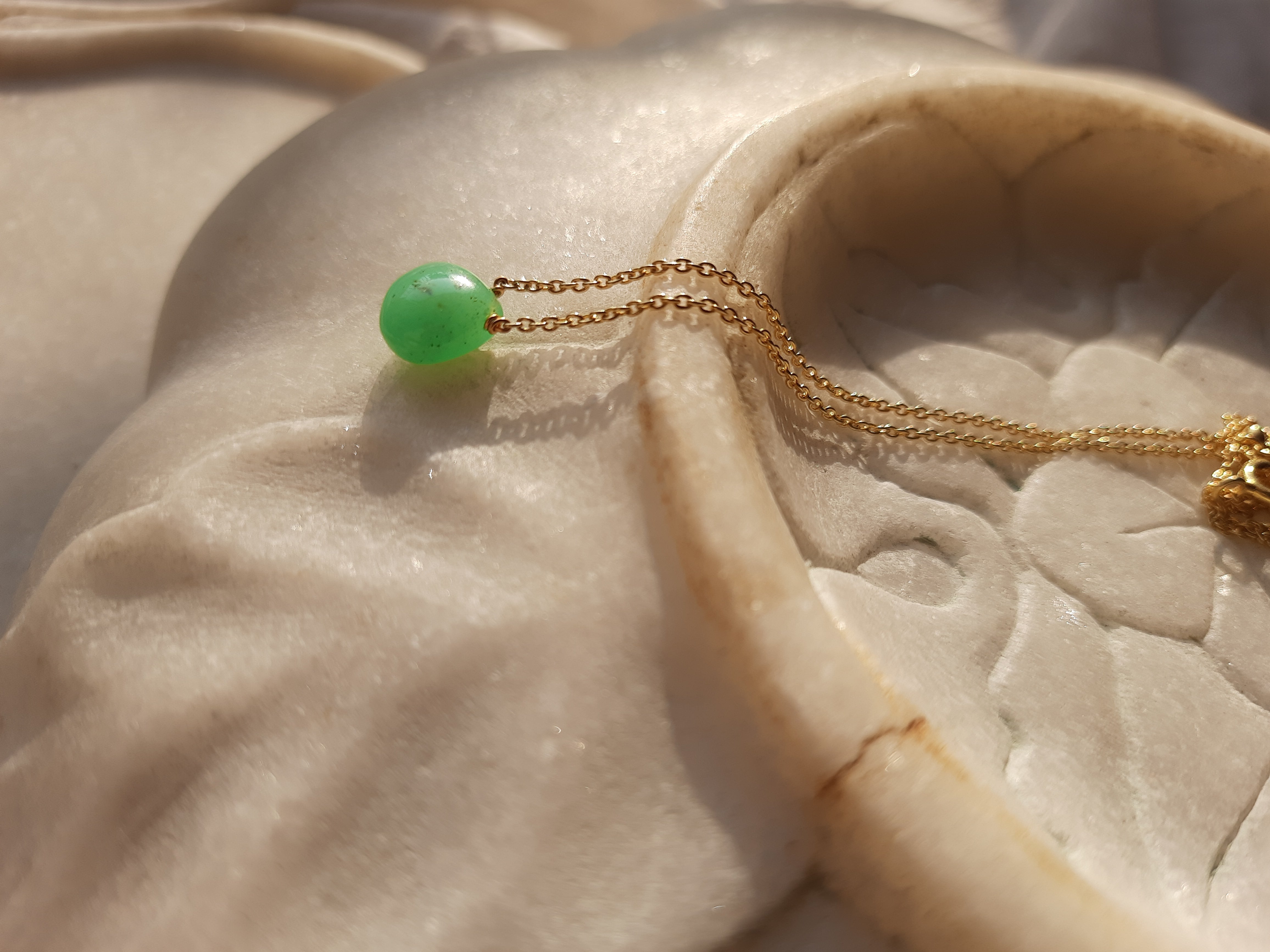sete - Chrysoprase Heart Shaped Drop Pendant