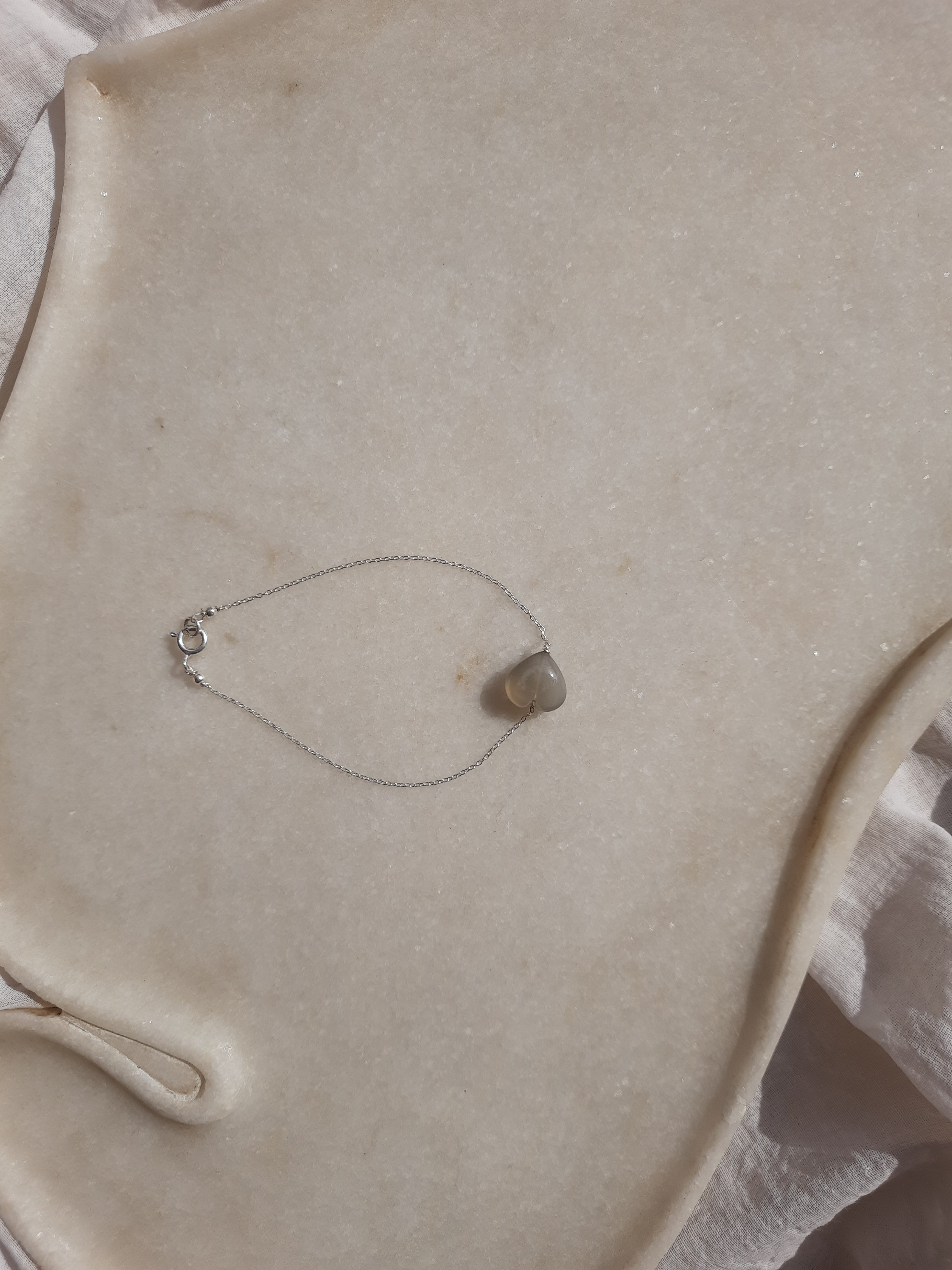 kauri- Grey Moonstone Heart Bracelet