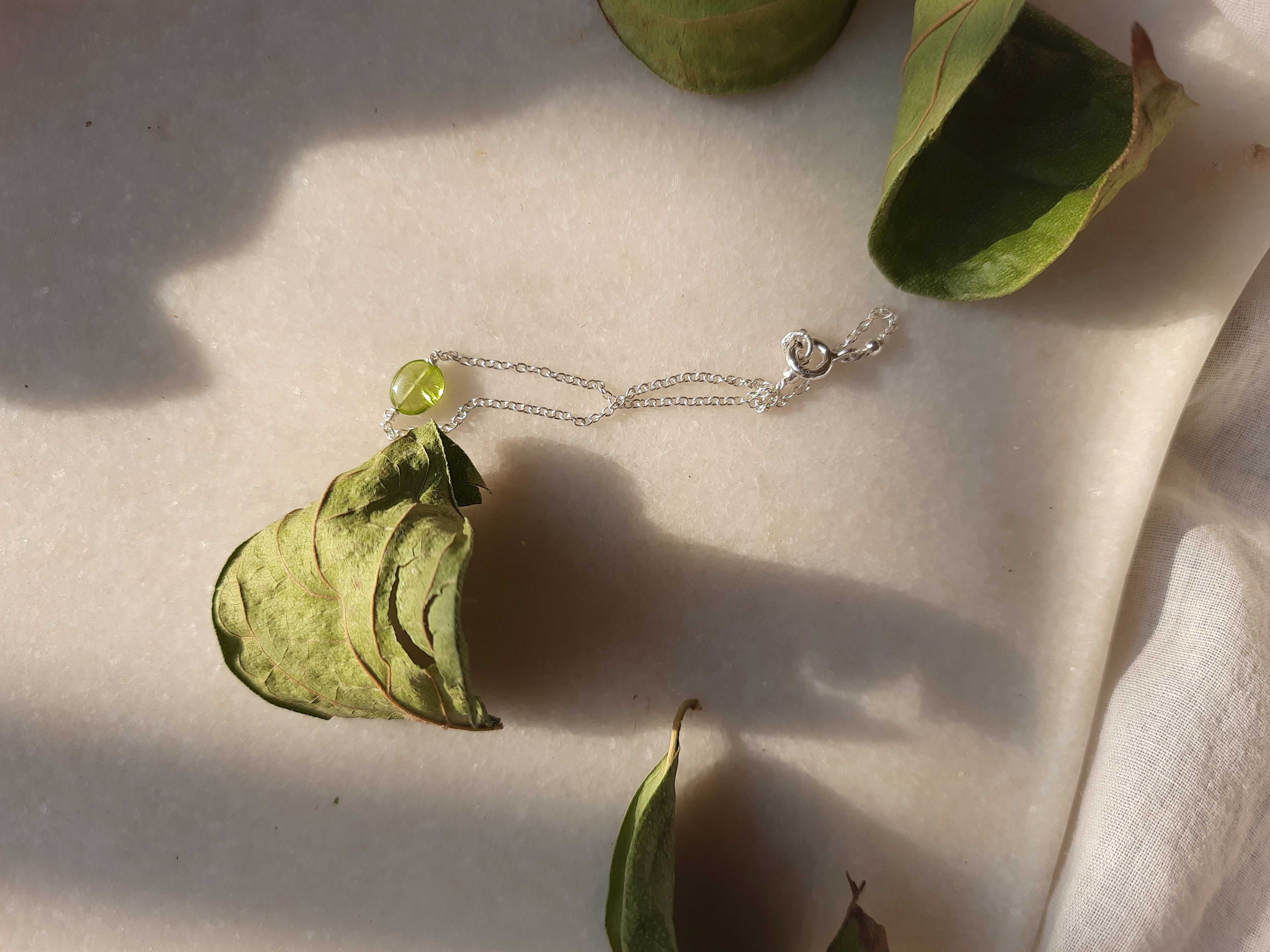 kesya - Peridot Oval Bracelet