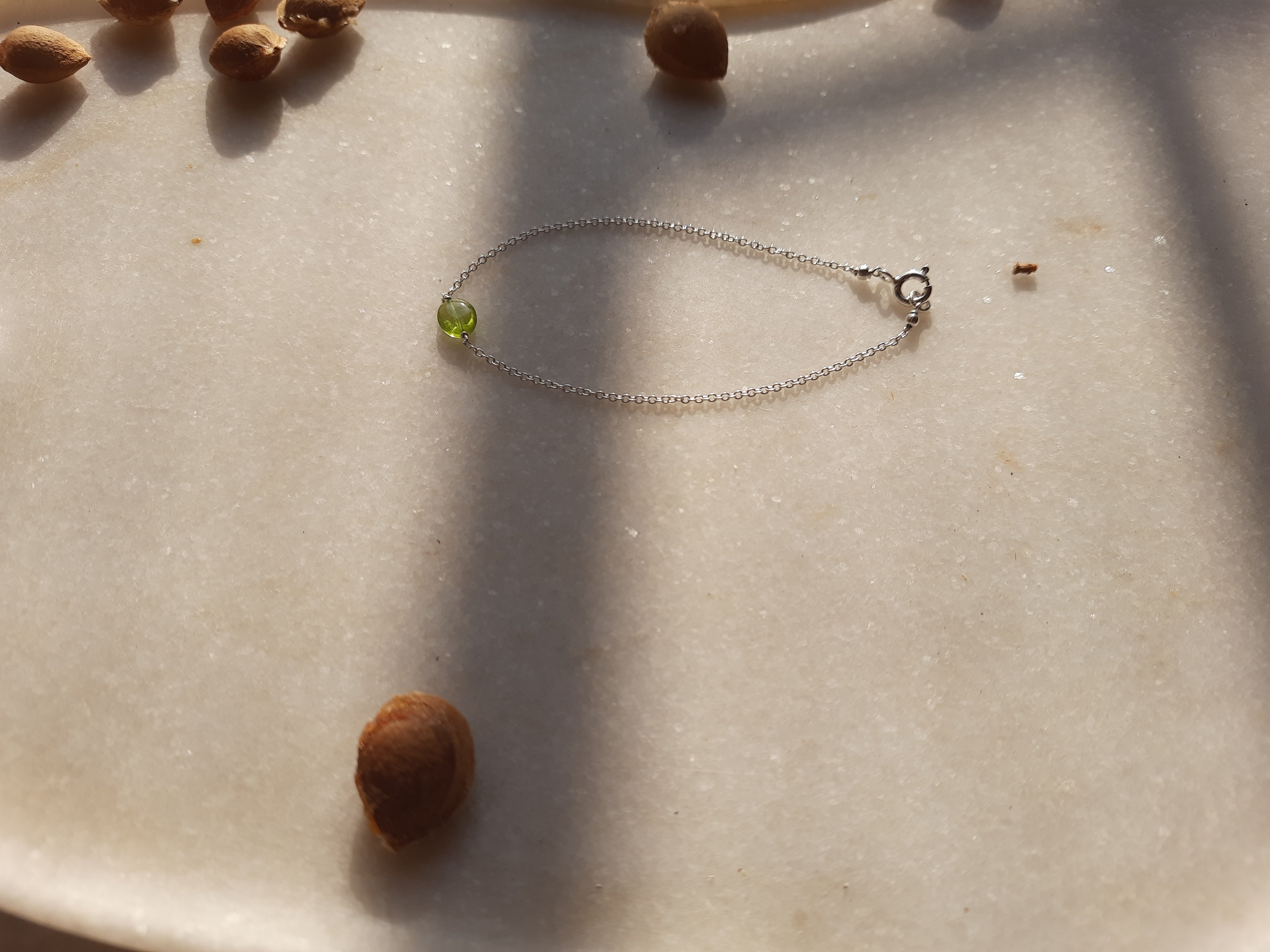 kesya - Peridot Oval Bracelet