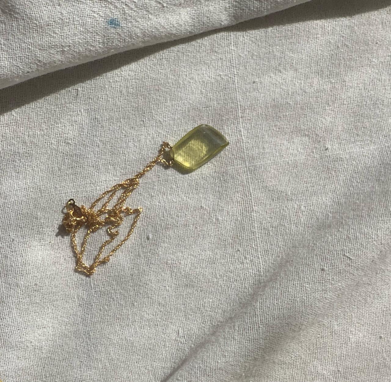 reeti - Lemon Quartz Pendant