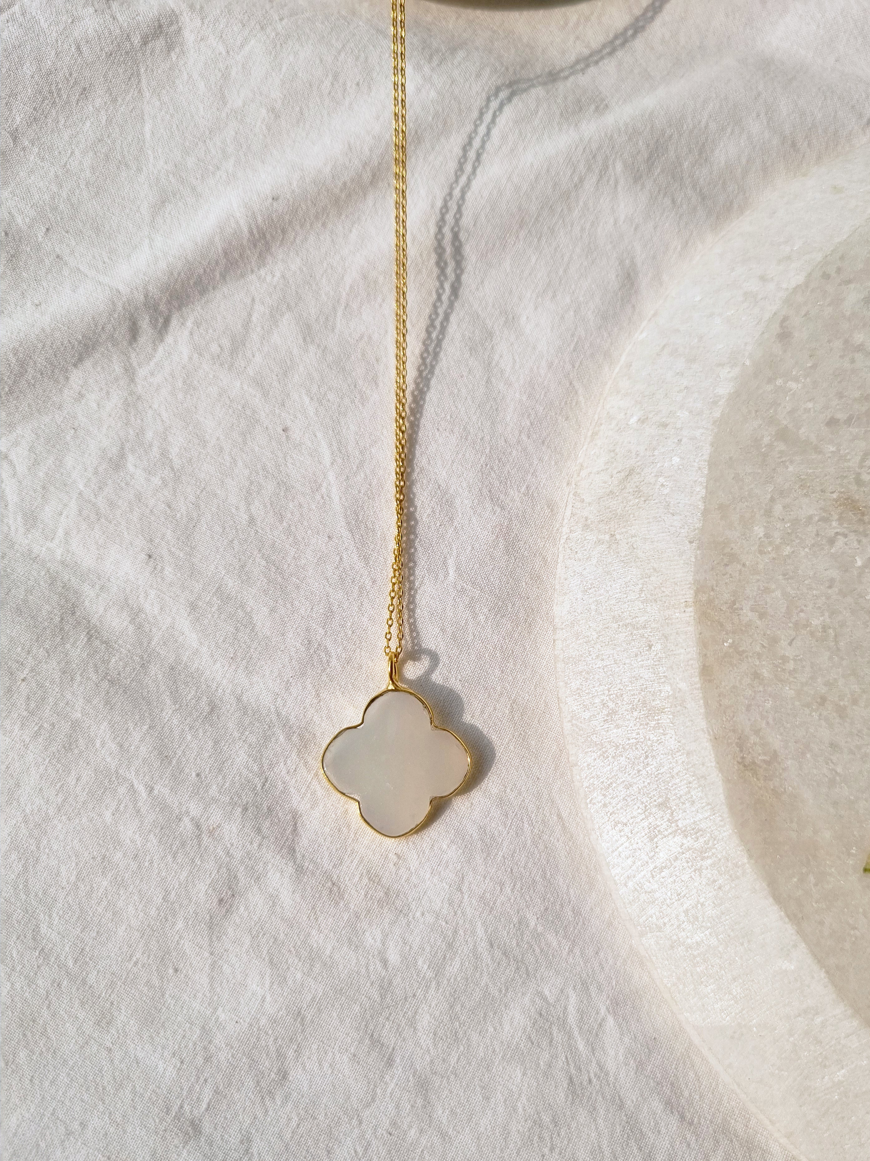 kasa - White Moonstone Clover Pendant