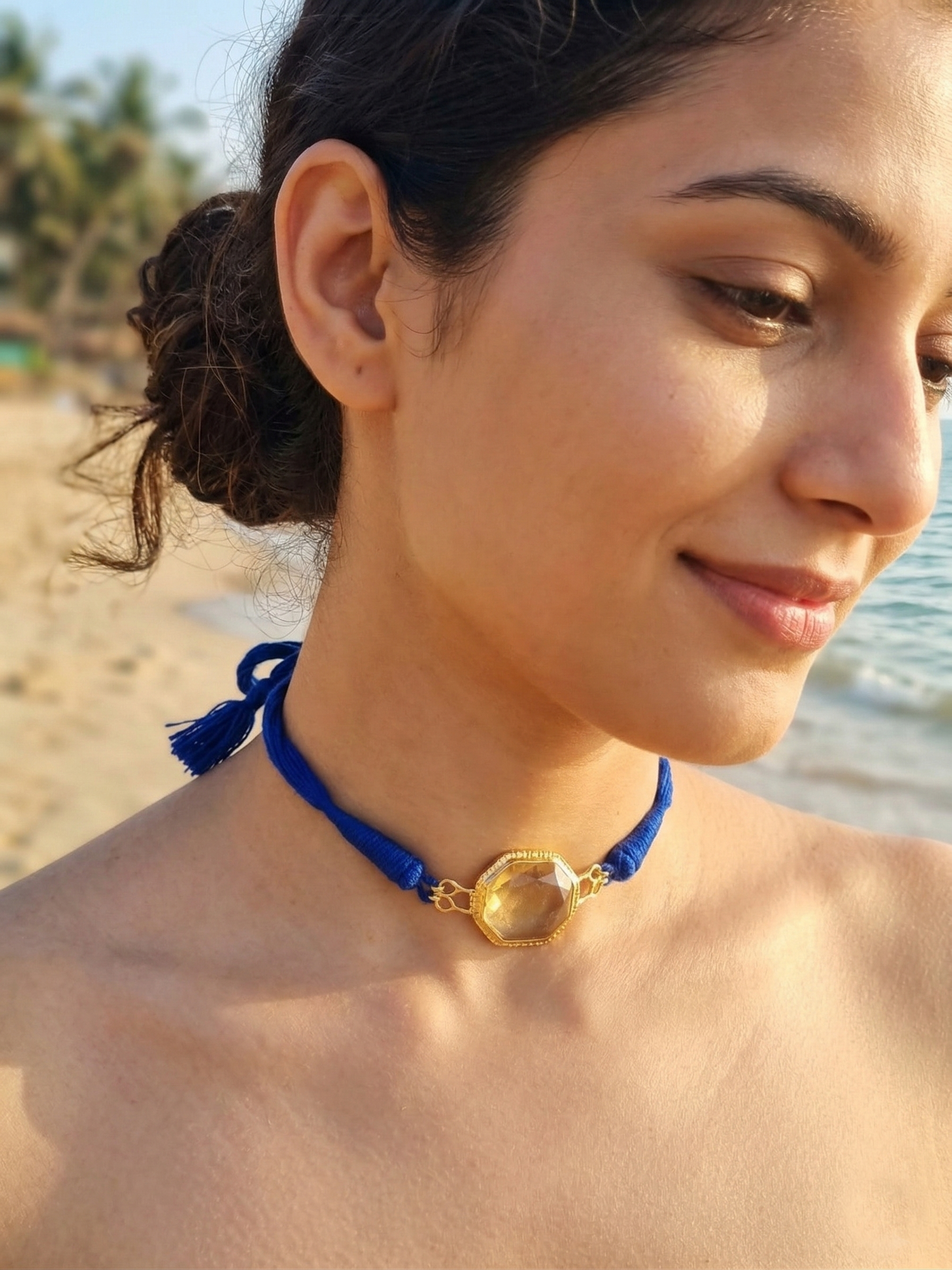 reva - Jasmine's Clear Quartz Choker in Blue