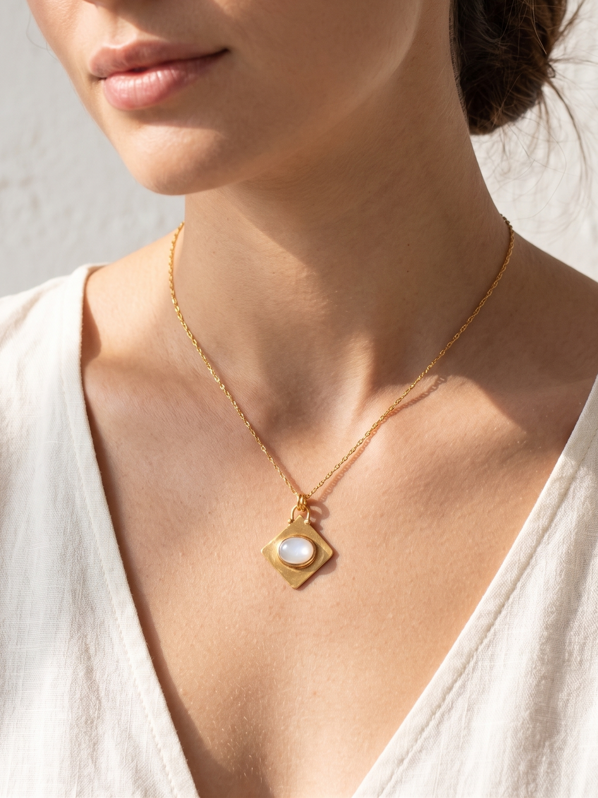 arha - White Moonstone Rhombus Pendant
