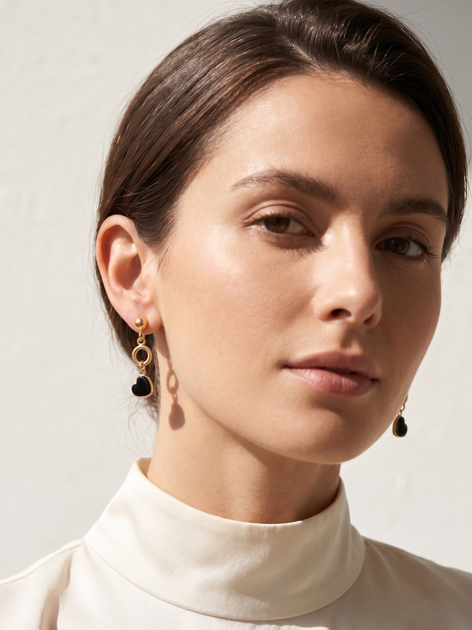 hert - Black Onyx Heart Stud Danglers