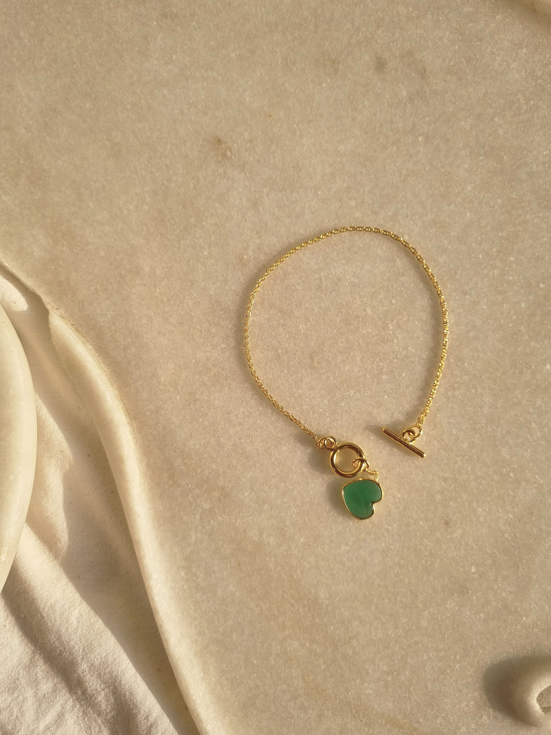 haṛ́t - Green Onyx Heart Toggle Bracelet
