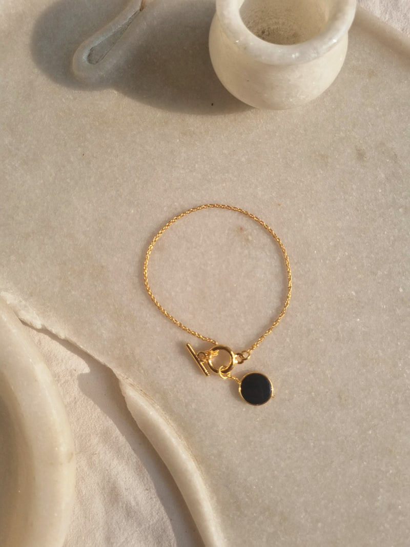 háas - Black Onyx Round Toggle Bracelet