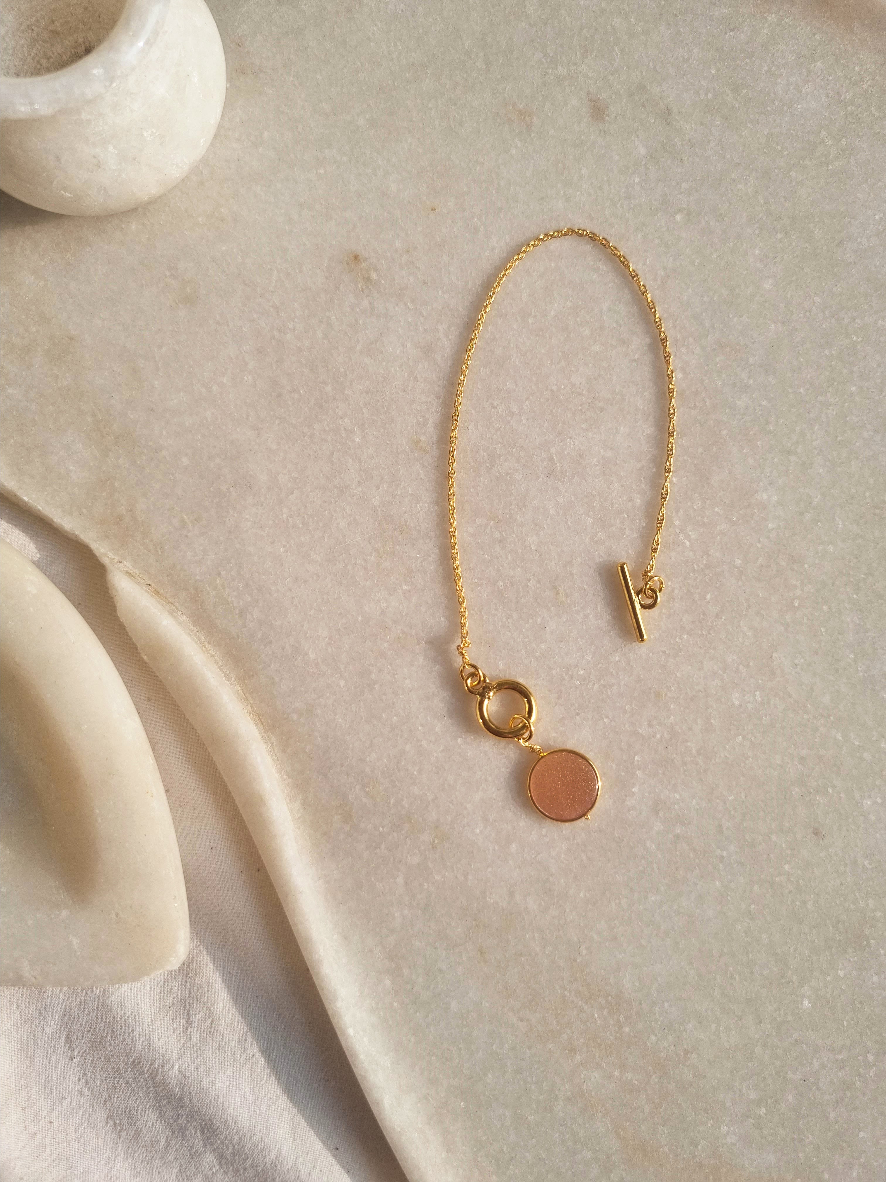 haas - Peach Moonstone Round Toggle Bracelet