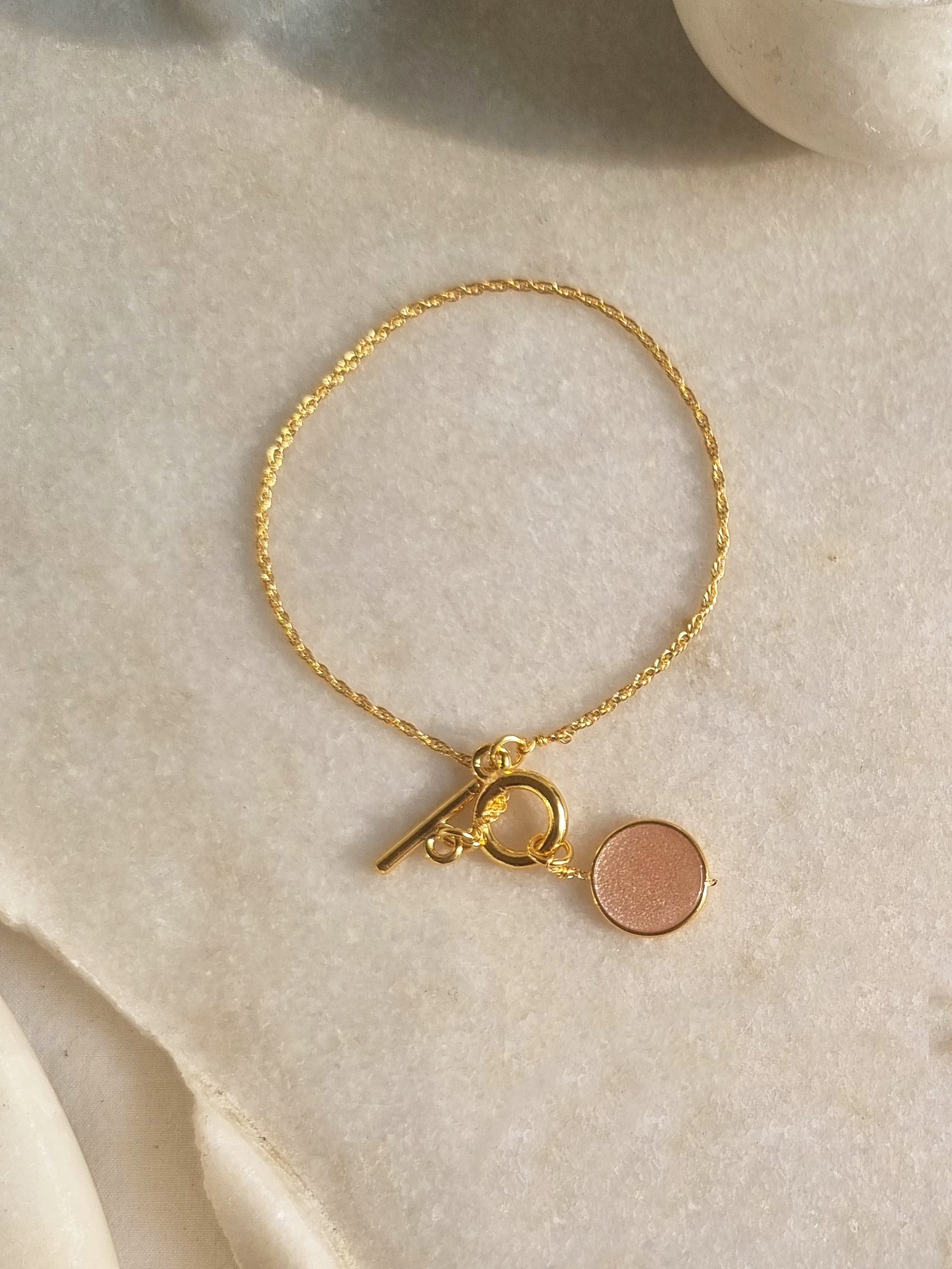 haas - Peach Moonstone Round Toggle Bracelet