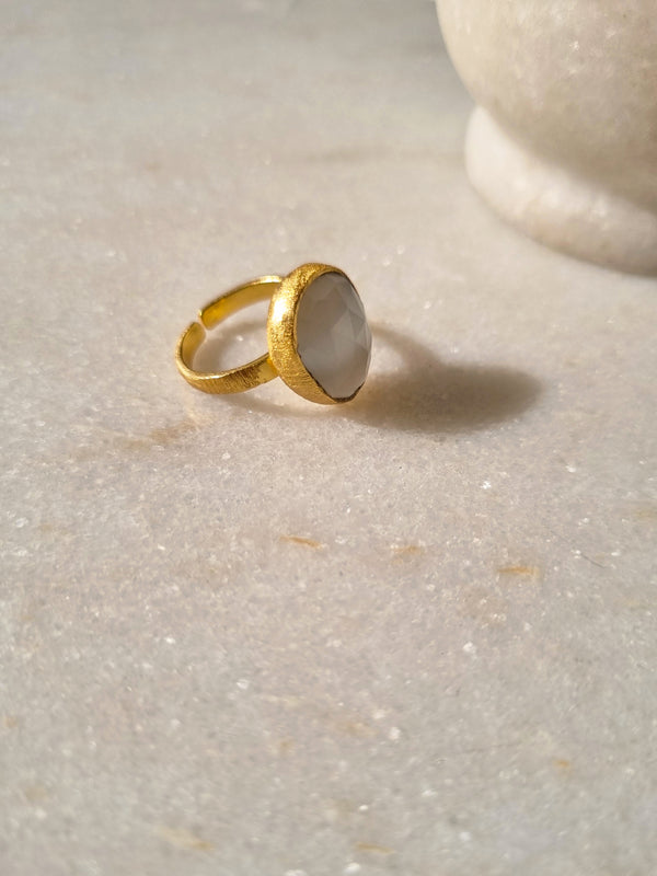 soul - White Moonstone Ring