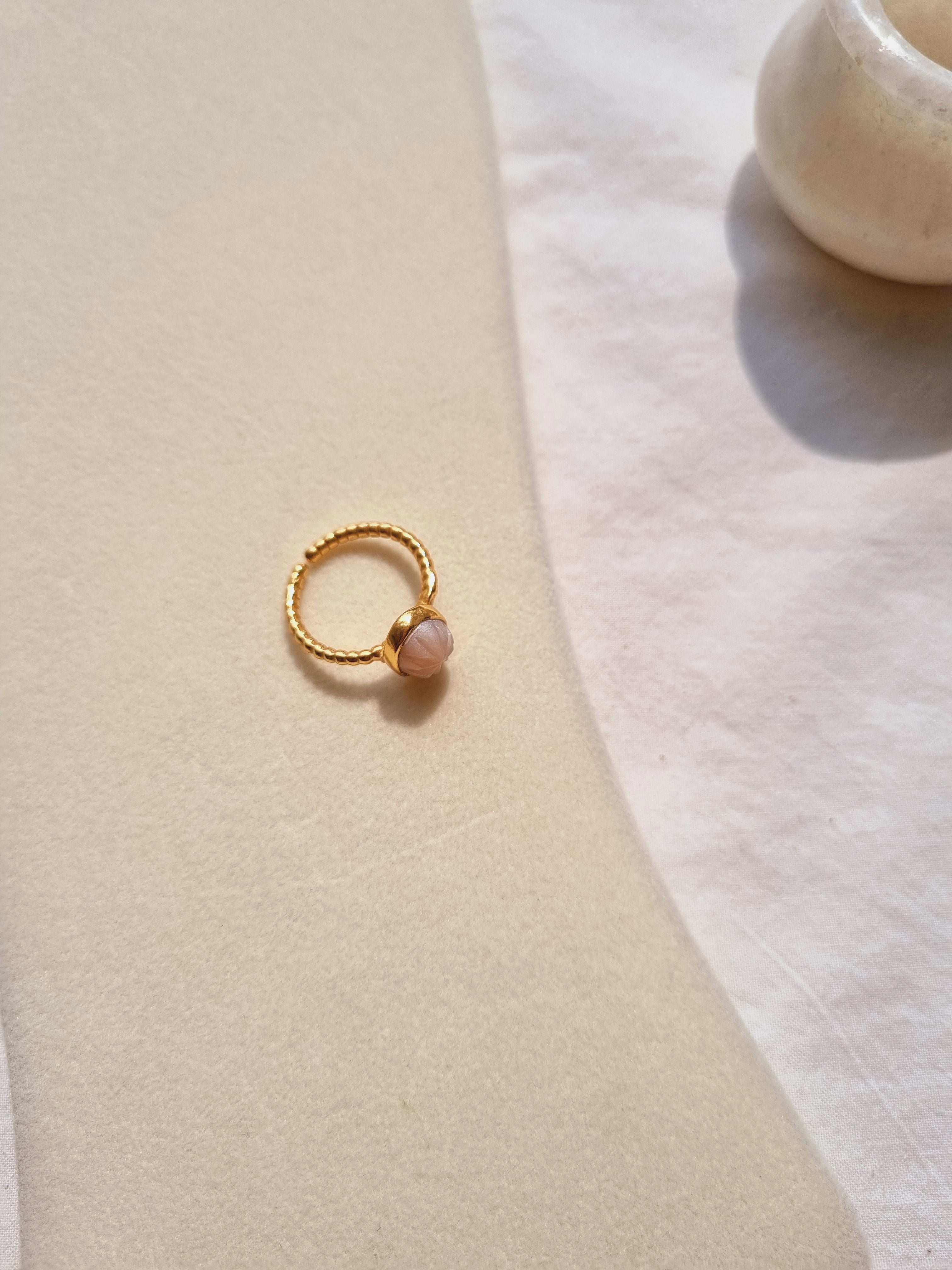 agam- Peach Moonstone Oval Melon Ring