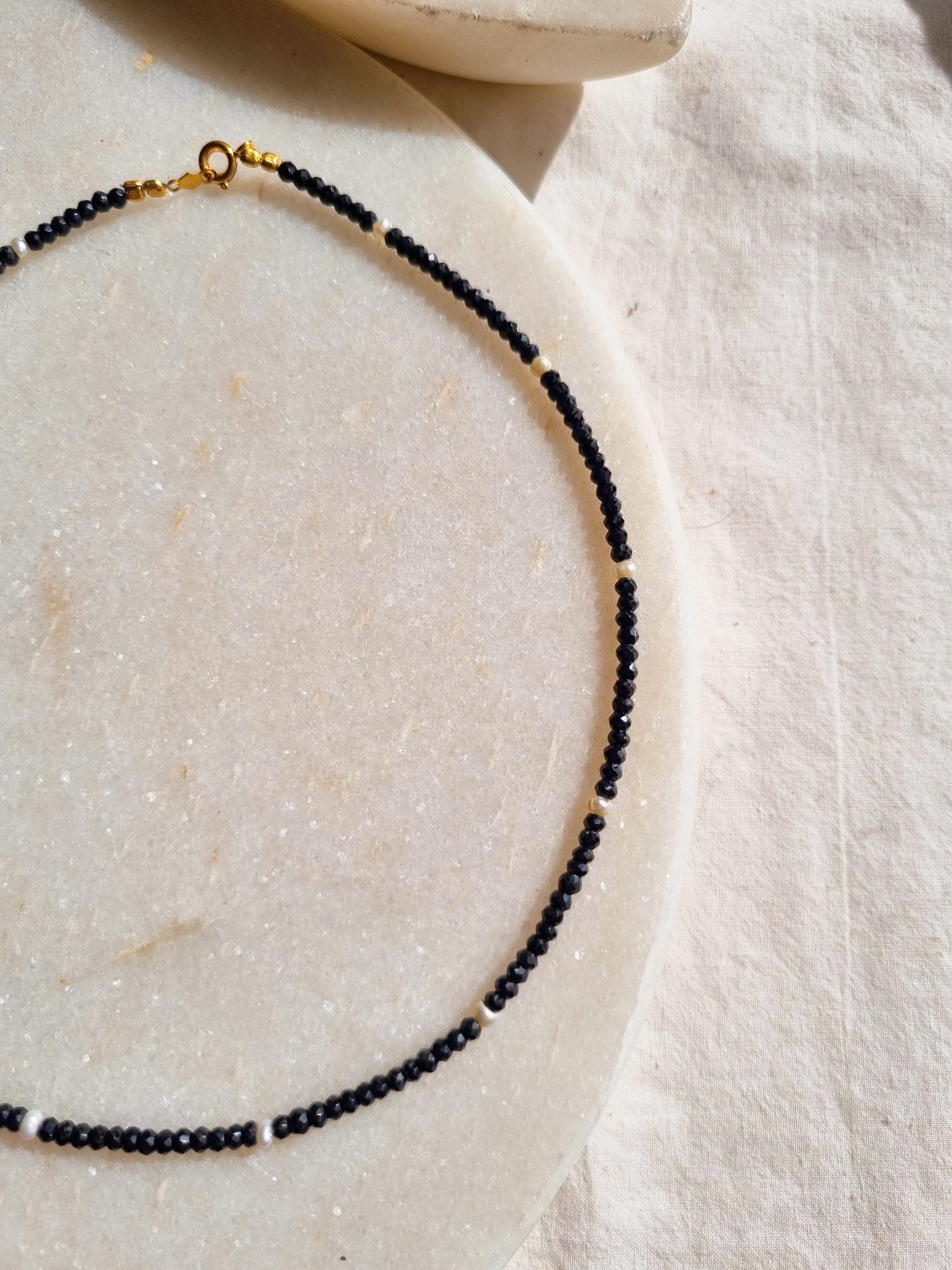 uars - Black Onyx Pearl Boho Strand