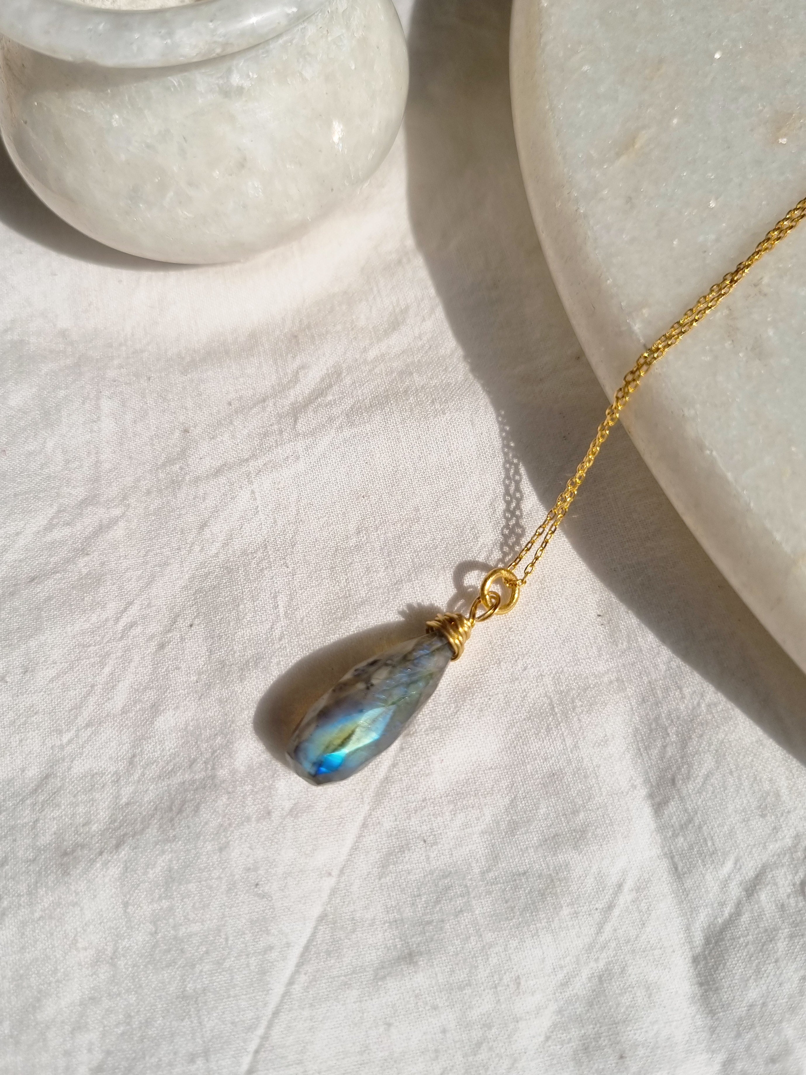 arkar - Labradorite Long Teardrop Pendant