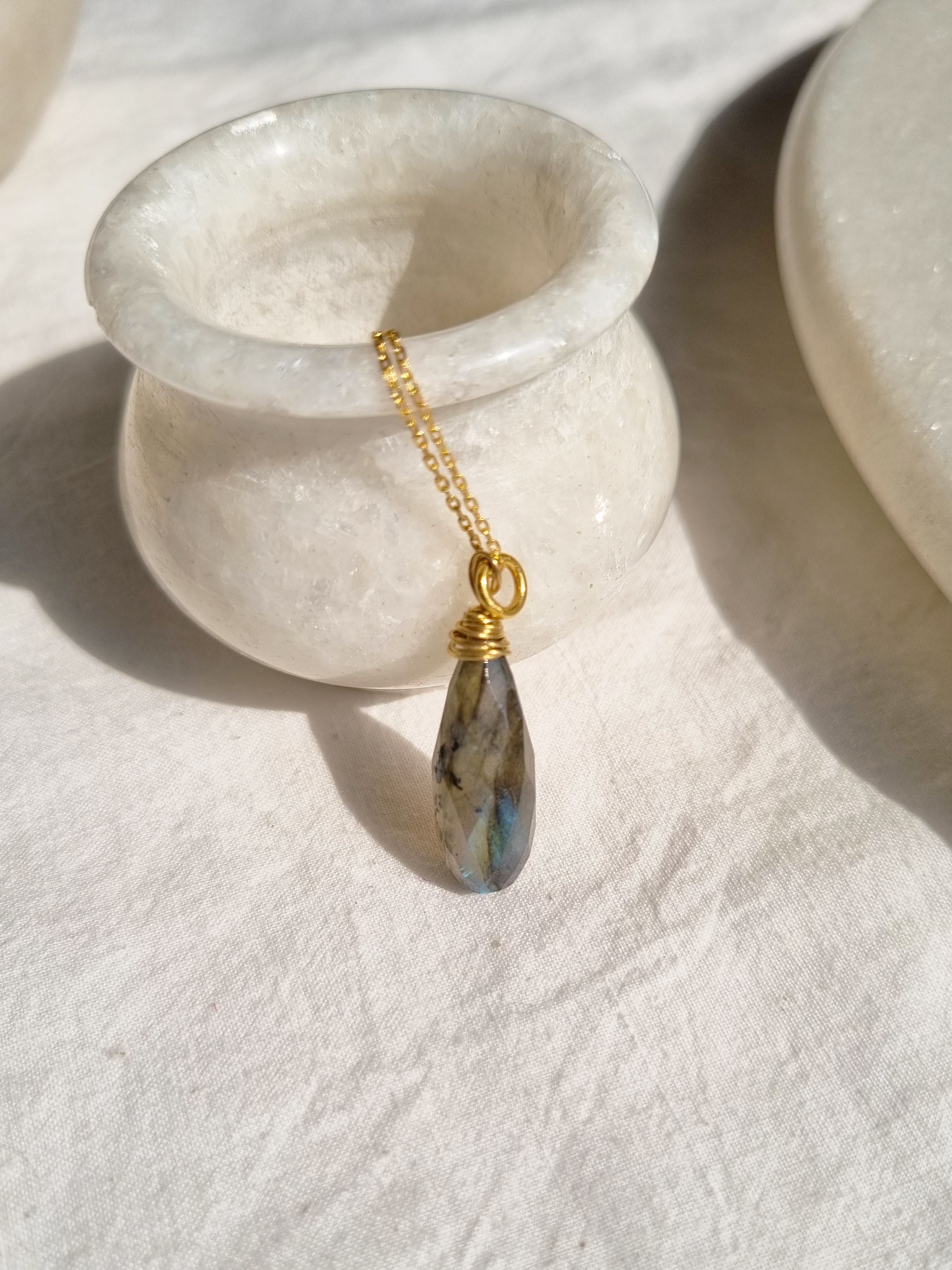 arkar - Labradorite Long Teardrop Pendant