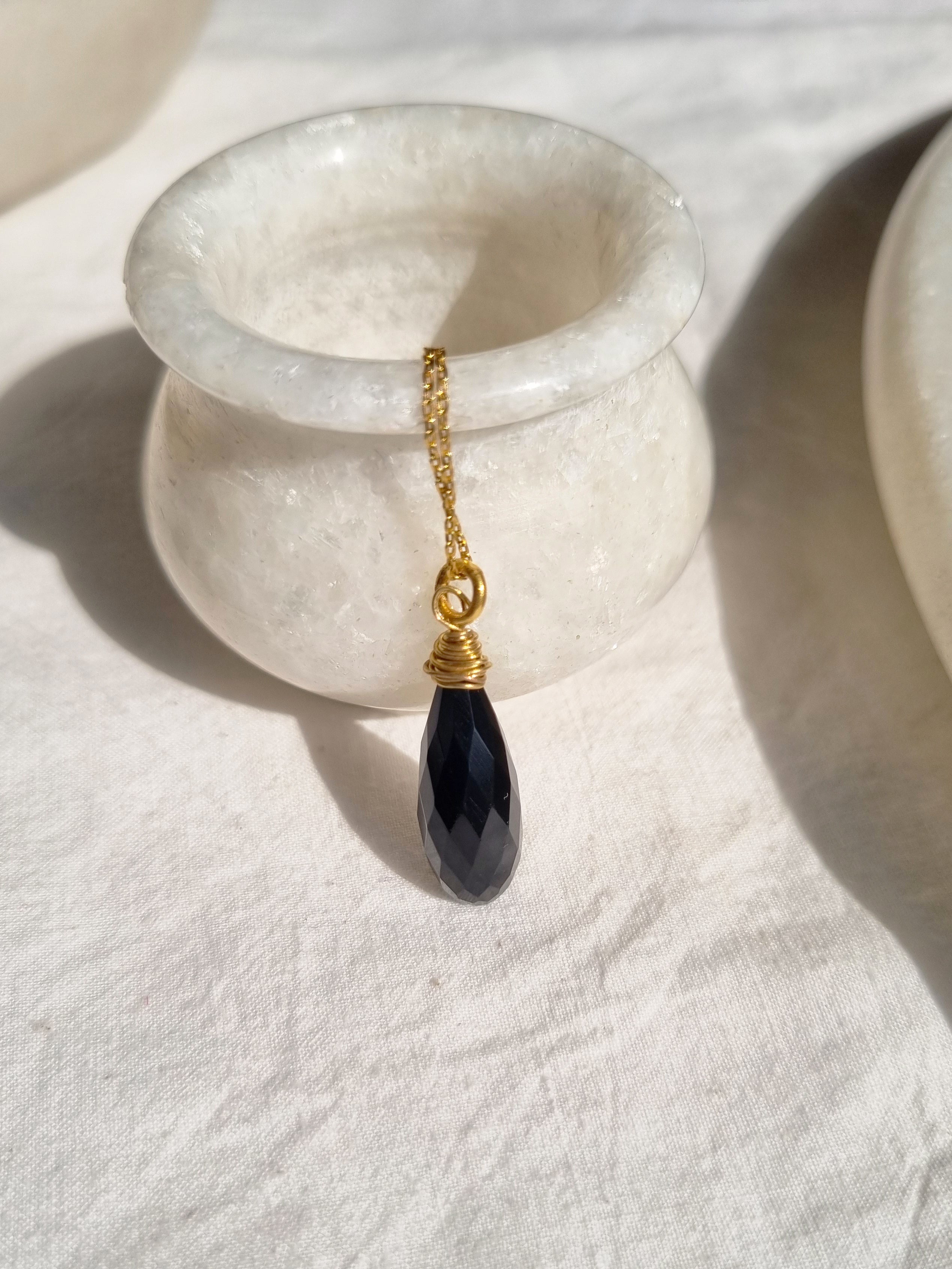 arkar - Black Onyx Long Teardrop Pendant