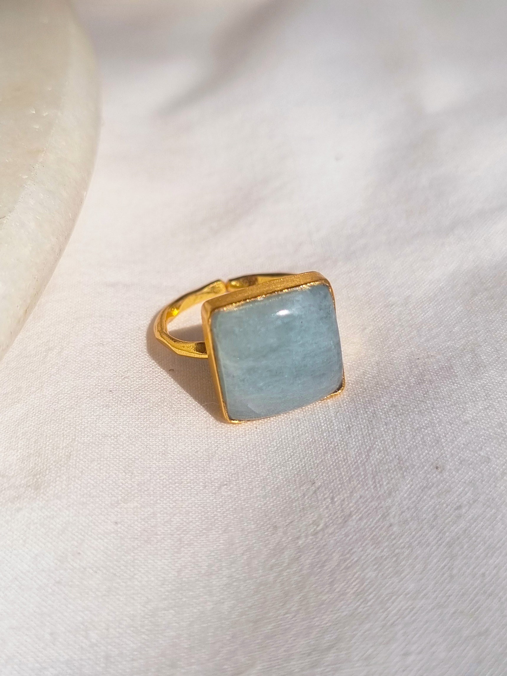 vasa - Aquamarine Helix Ring