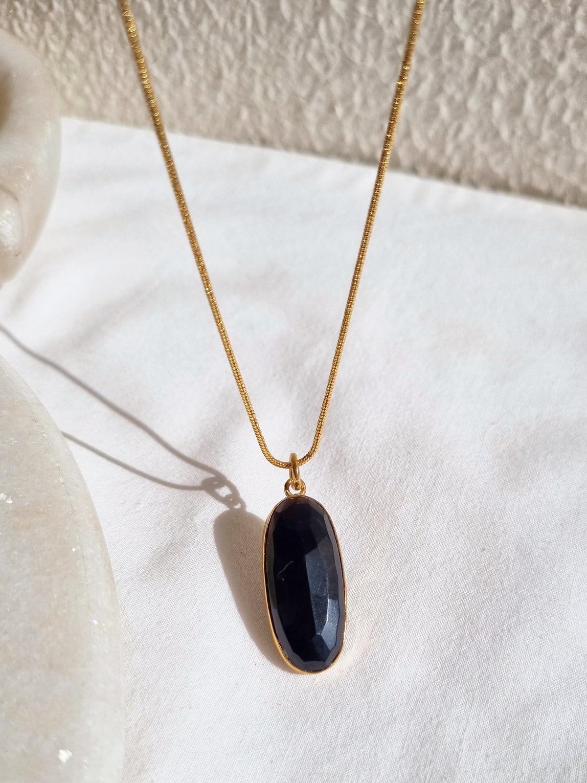 nira – Black Onyx Capsule Men's Pendant