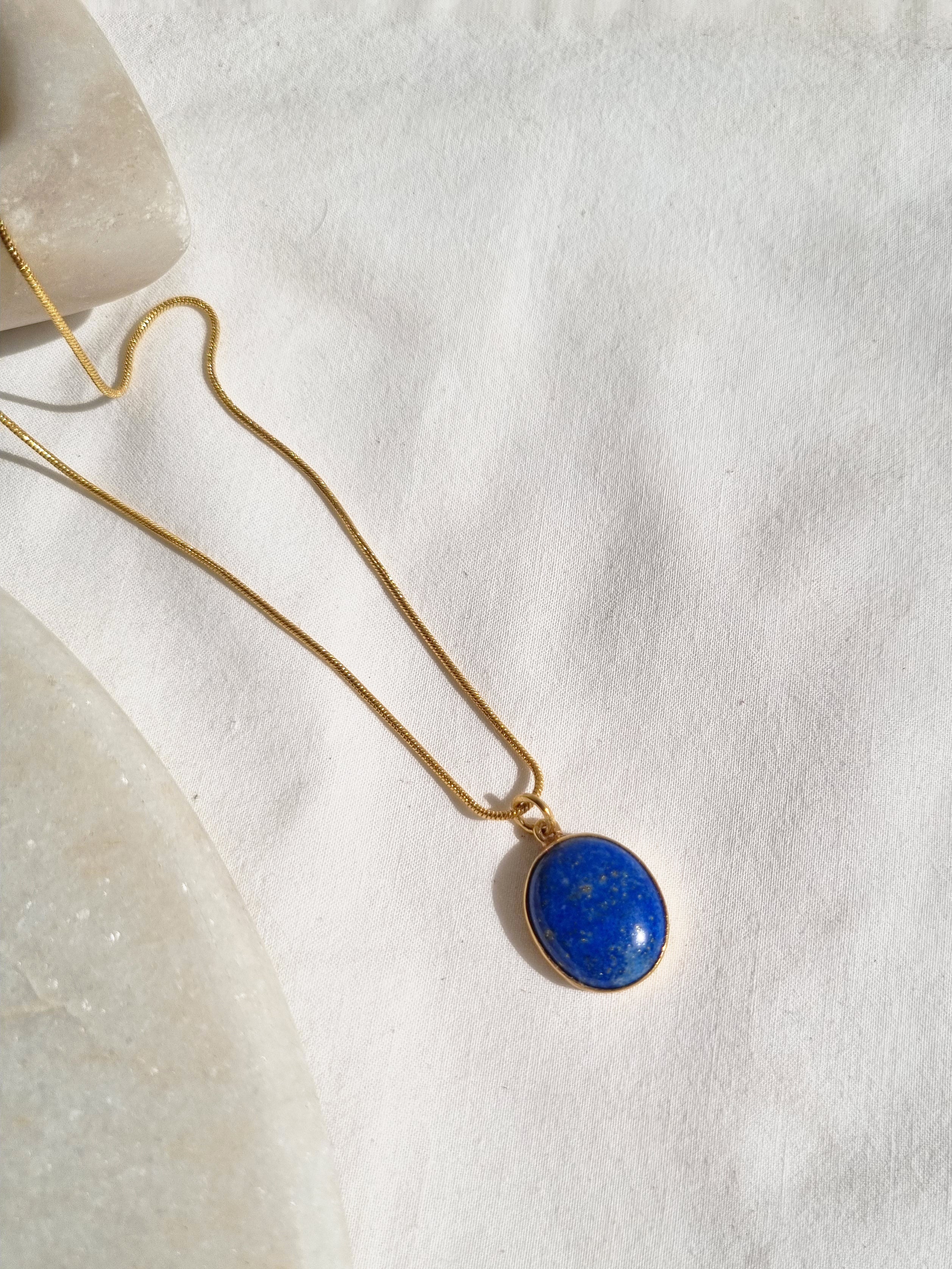 vana - Lapis Lazuli Oval Men's Pendant