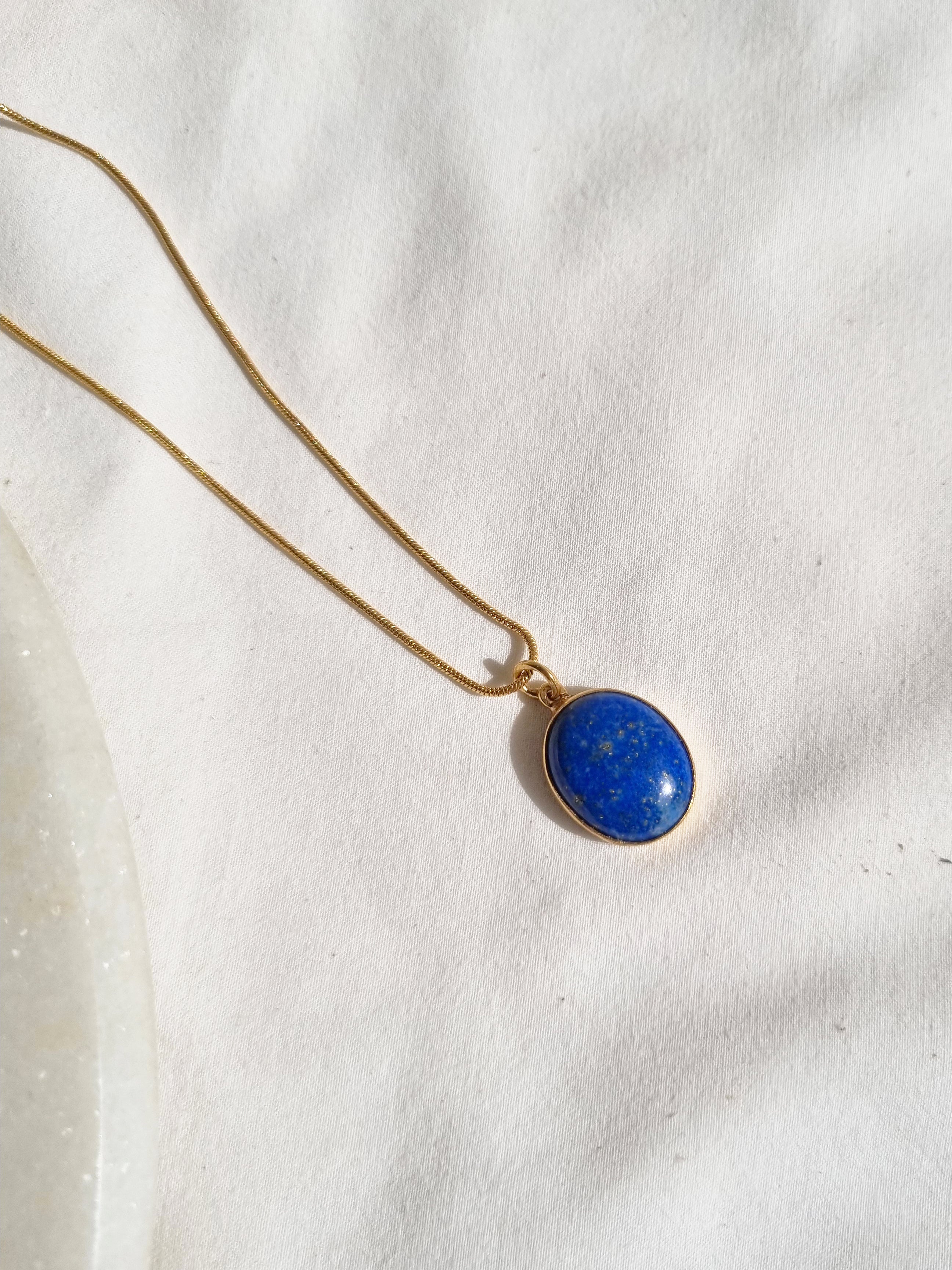 vana - Lapis Lazuli Oval Men's Pendant