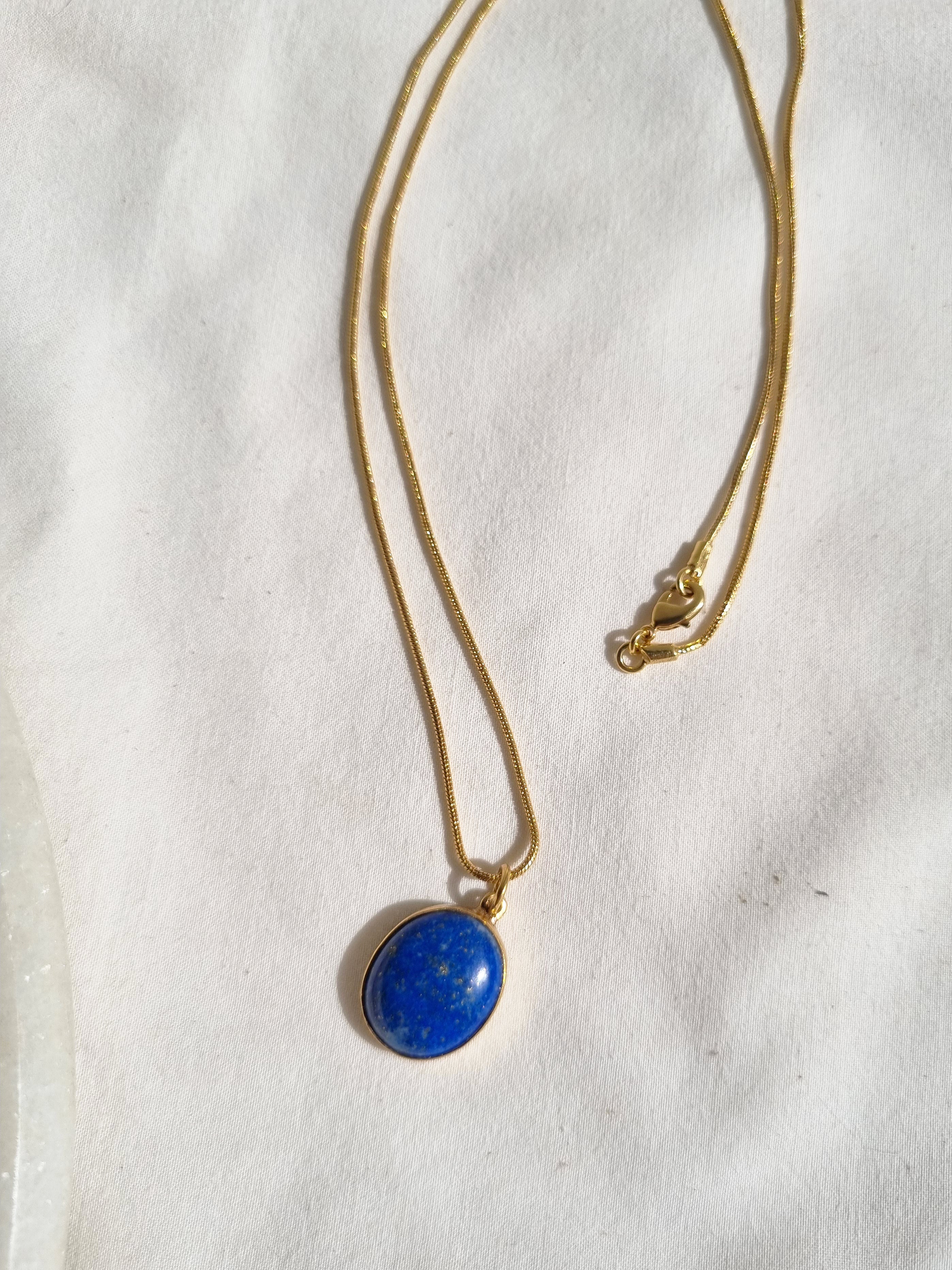 vana - Lapis Lazuli Oval Men's Pendant