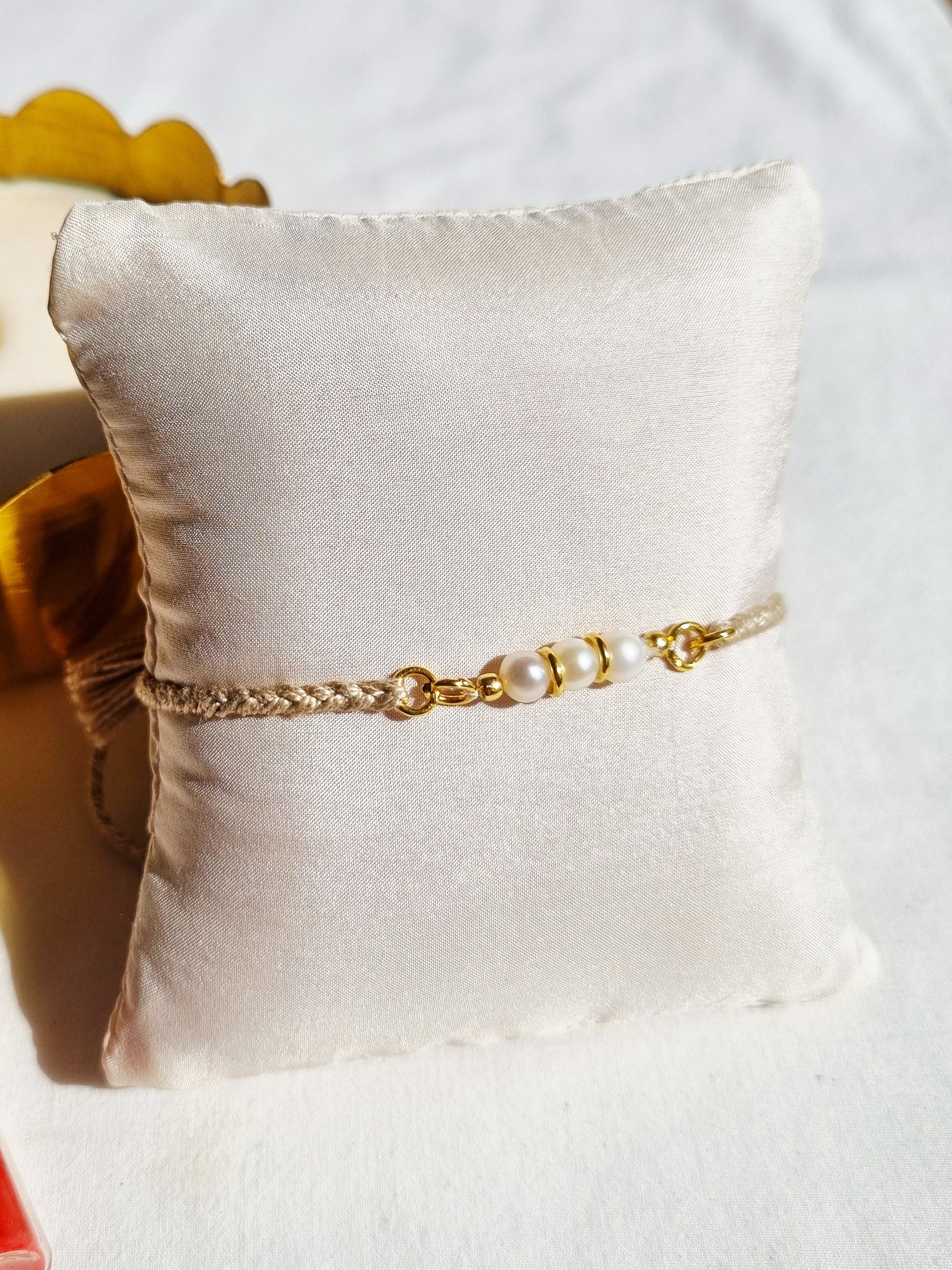 lasso - Pearl Baati Rakhi