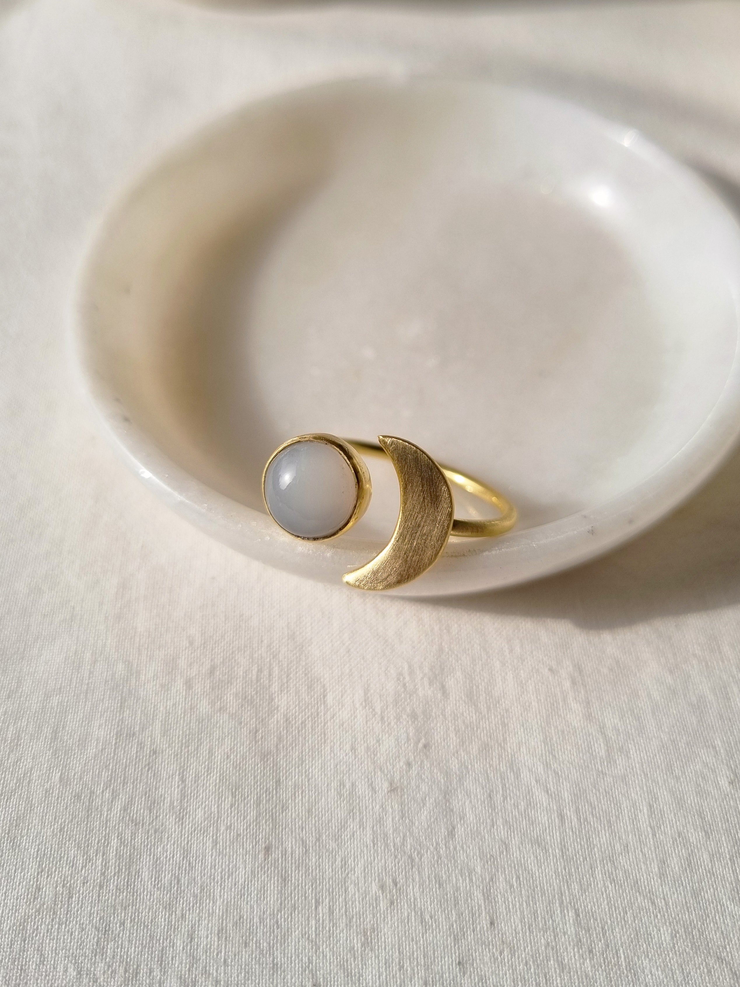 ika - White Moonstone Sun n Moon Ring