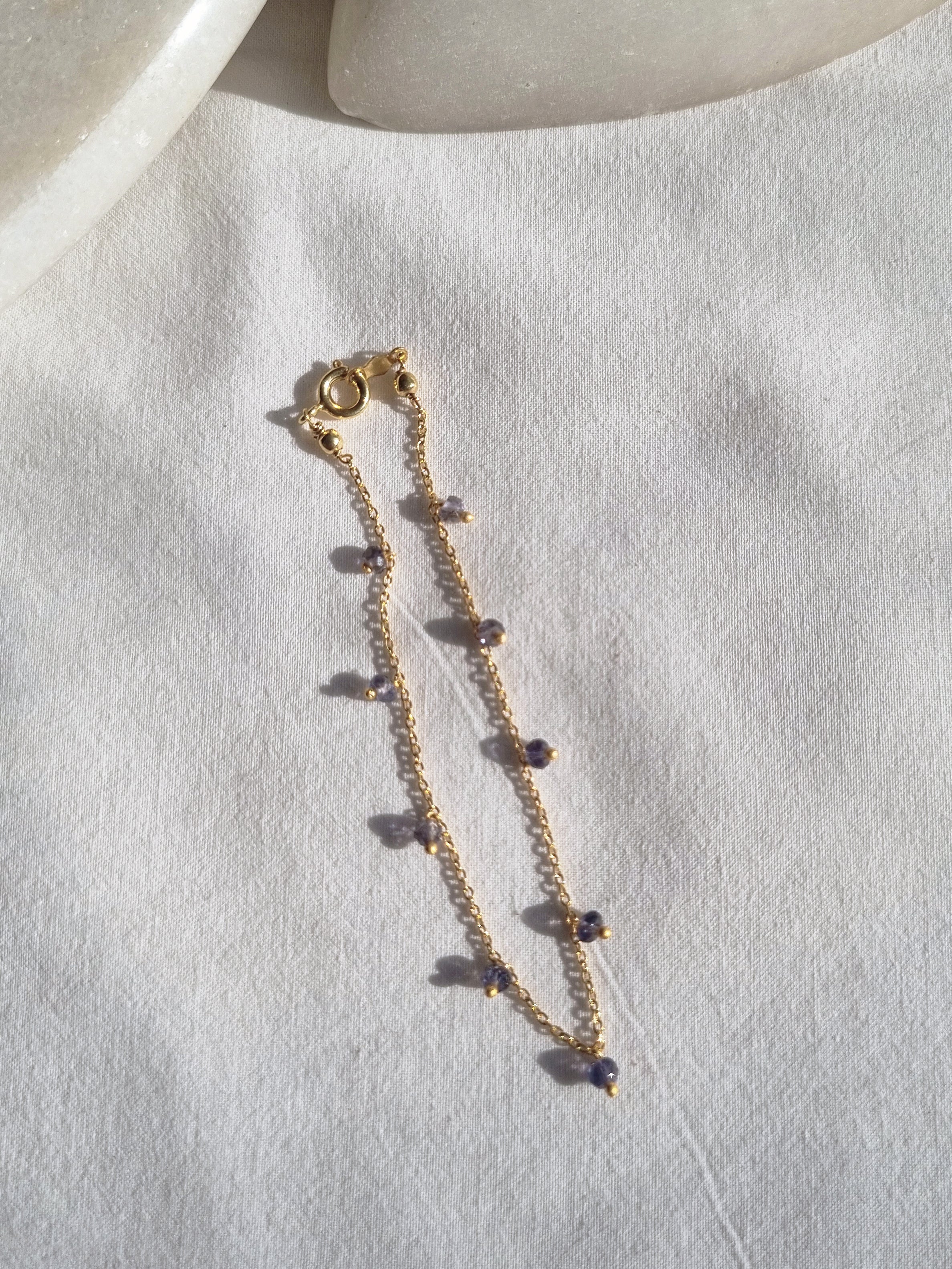 apiti - Iolite Baati Drop Bracelet