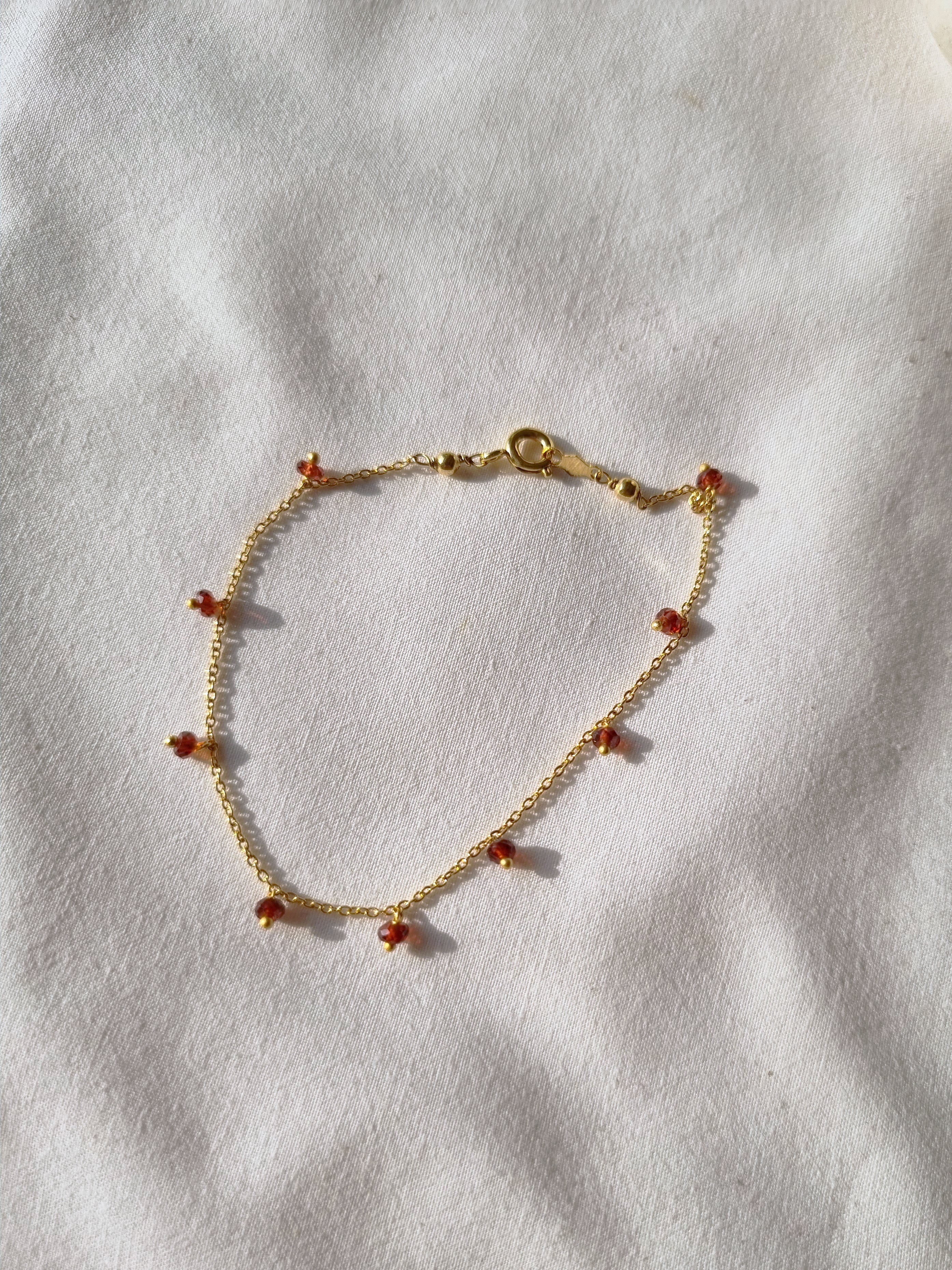 apiti - Garnet Baati Drop Bracelet