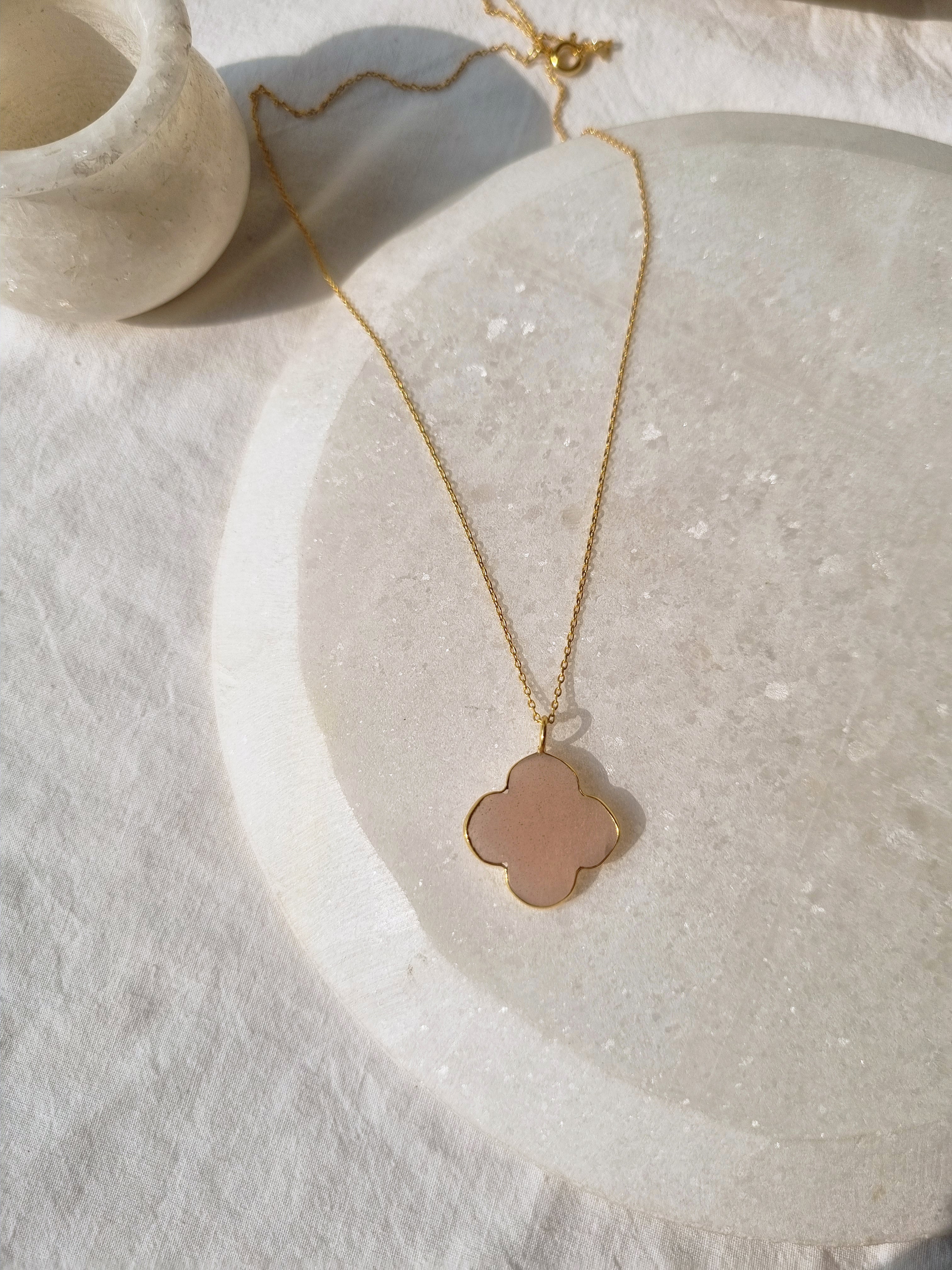 kasa - Peach Moonstone Clover Pendant