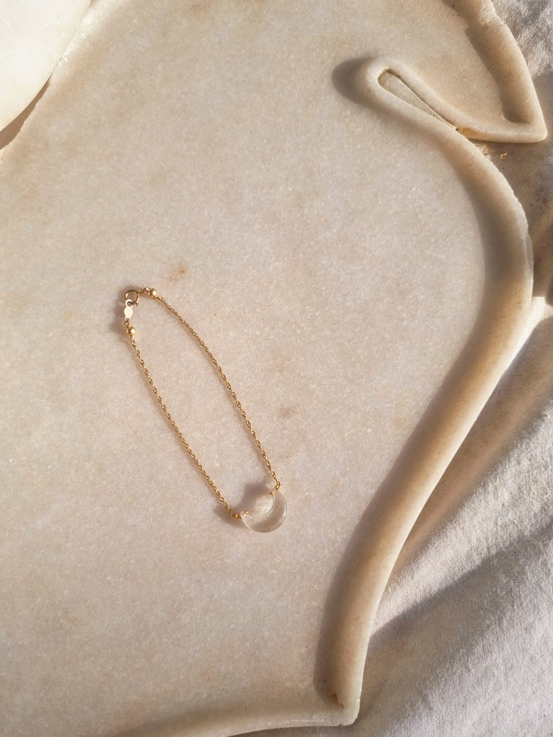vídhyay - Clear quartz Luna Bracelet