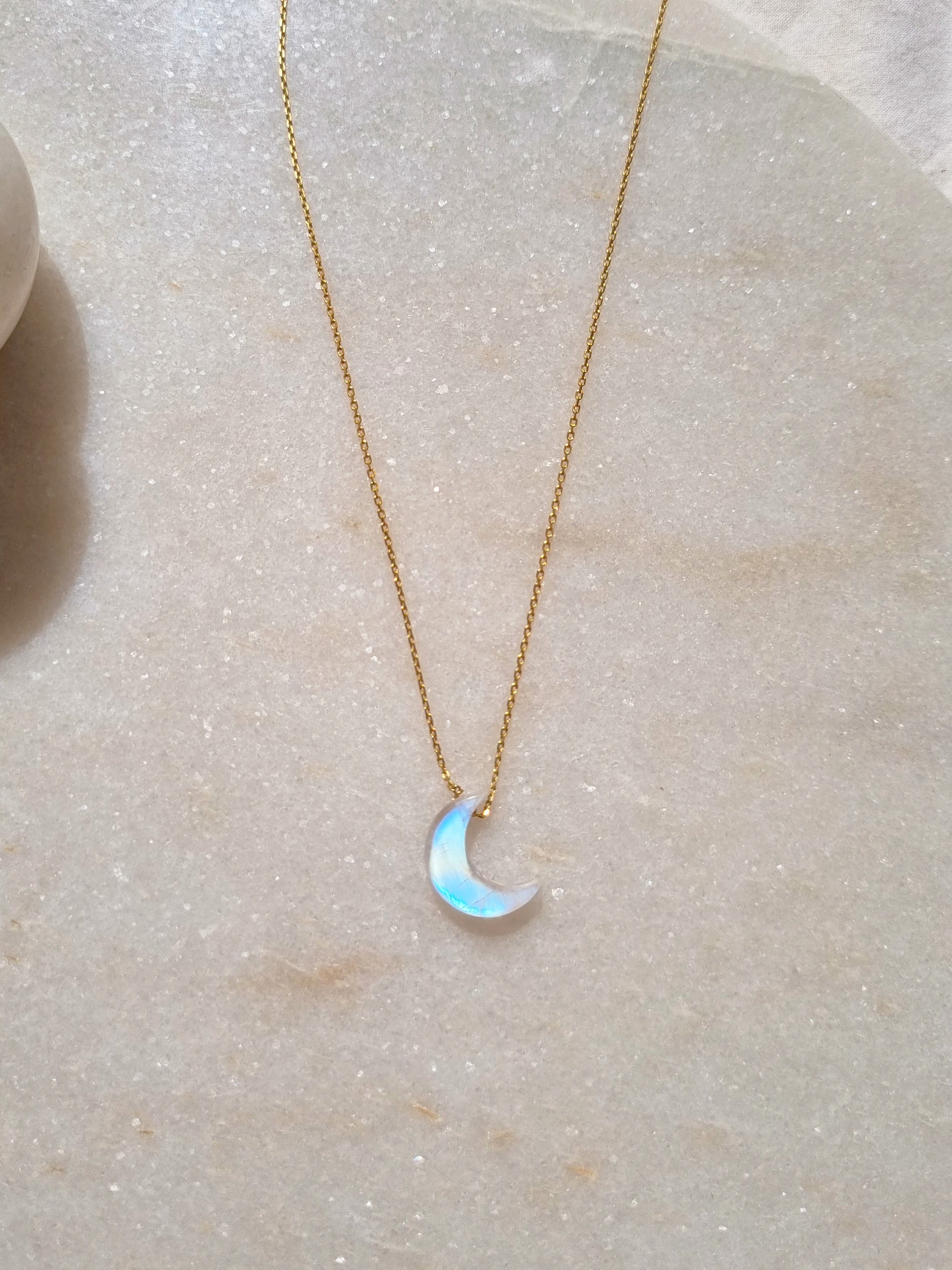 iras - Rainbow Moonstone Luna Pendant