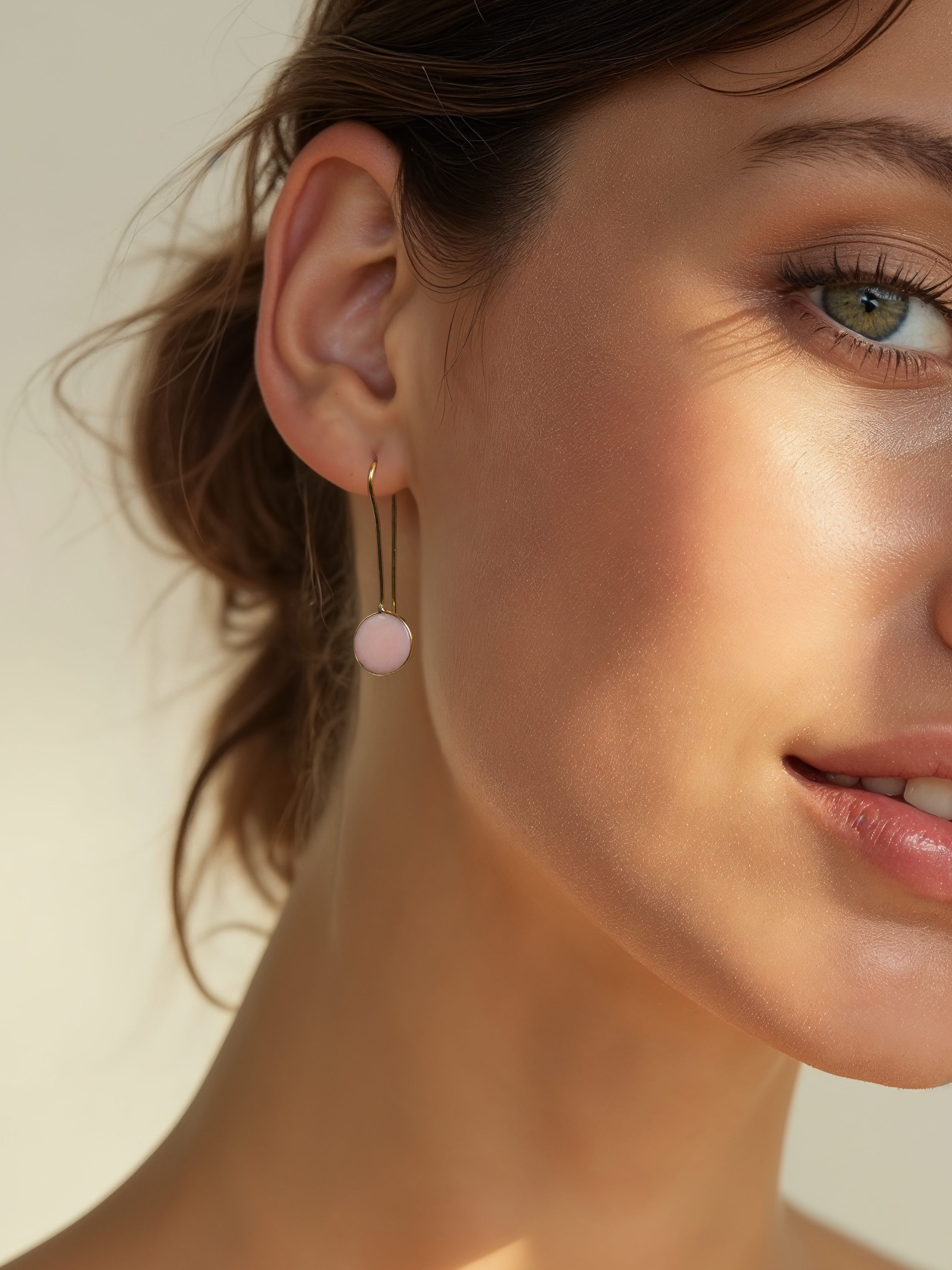 ayas - Pink Opal Round Earwire