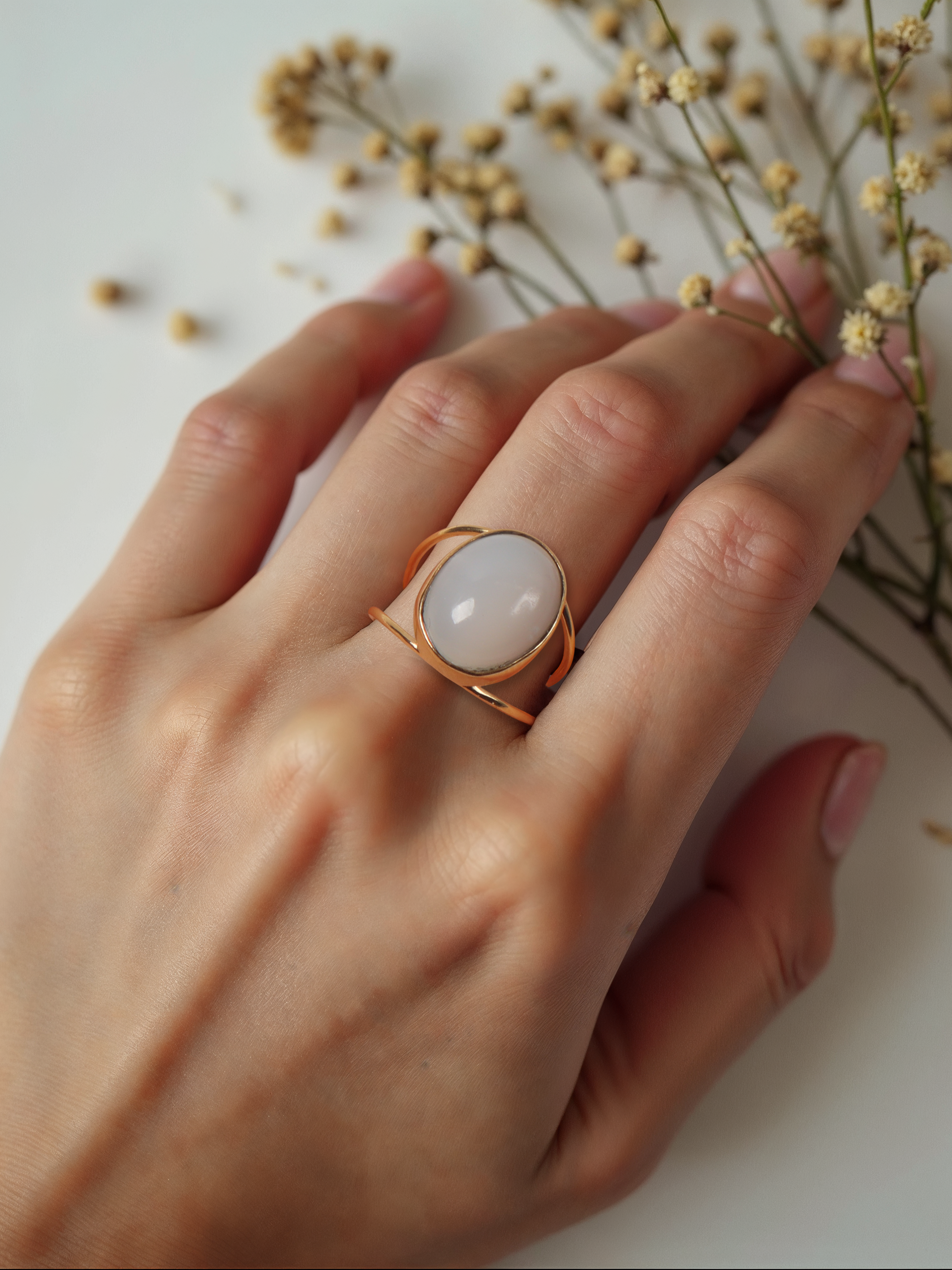 olivia - White Moonstone Ring