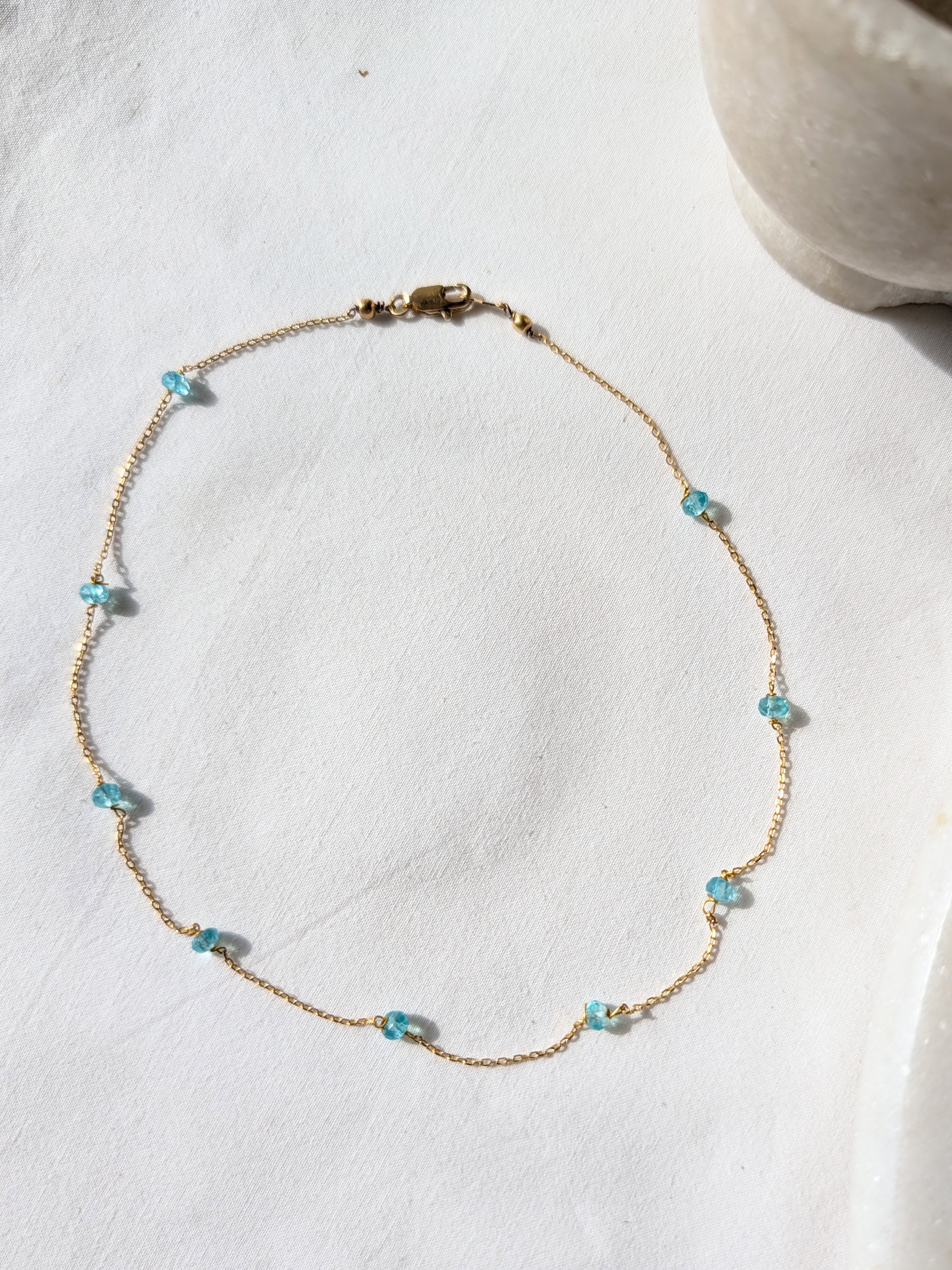 veti - Apatite Baati Choker
