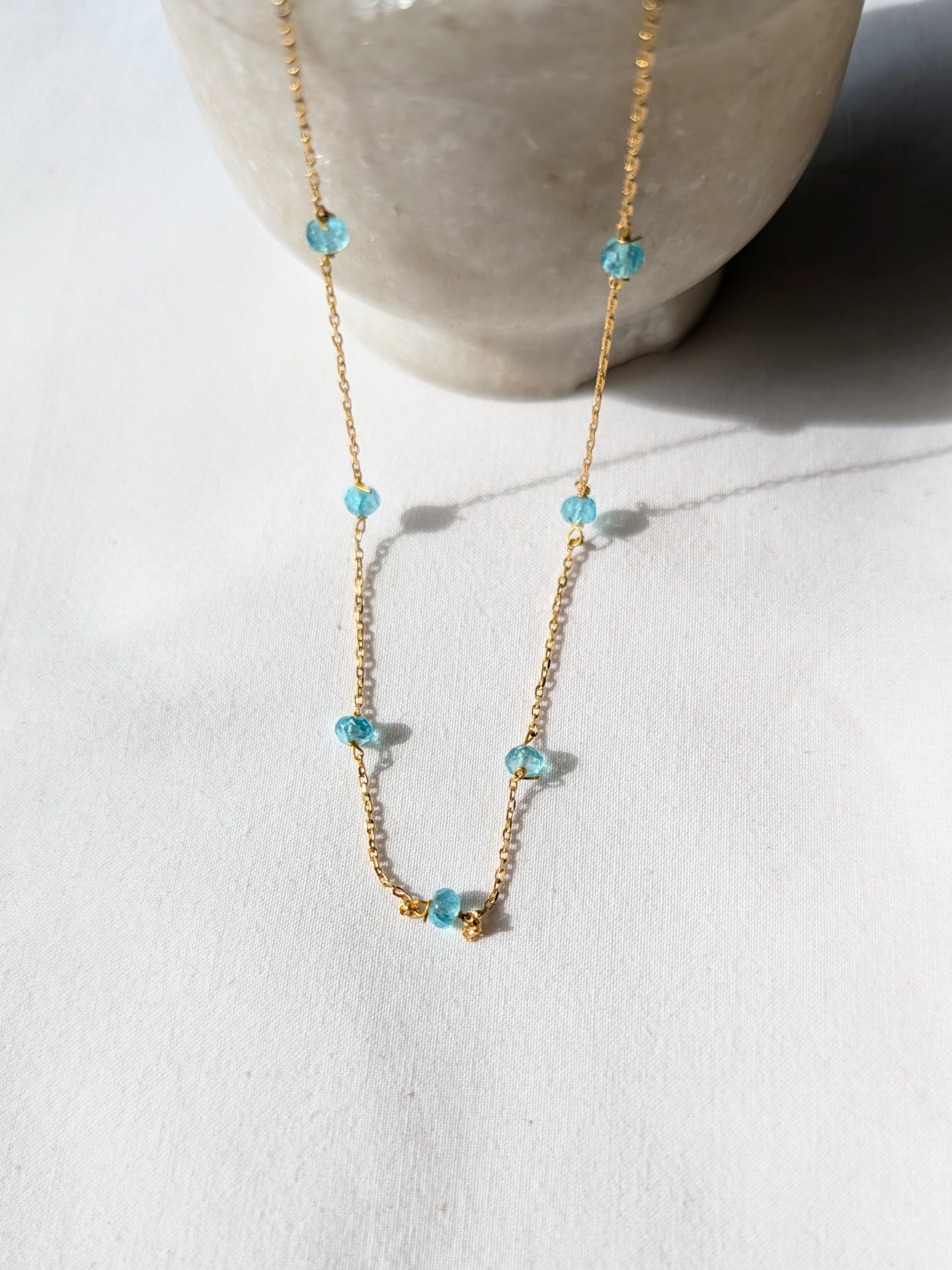 veti - Apatite Baati Choker