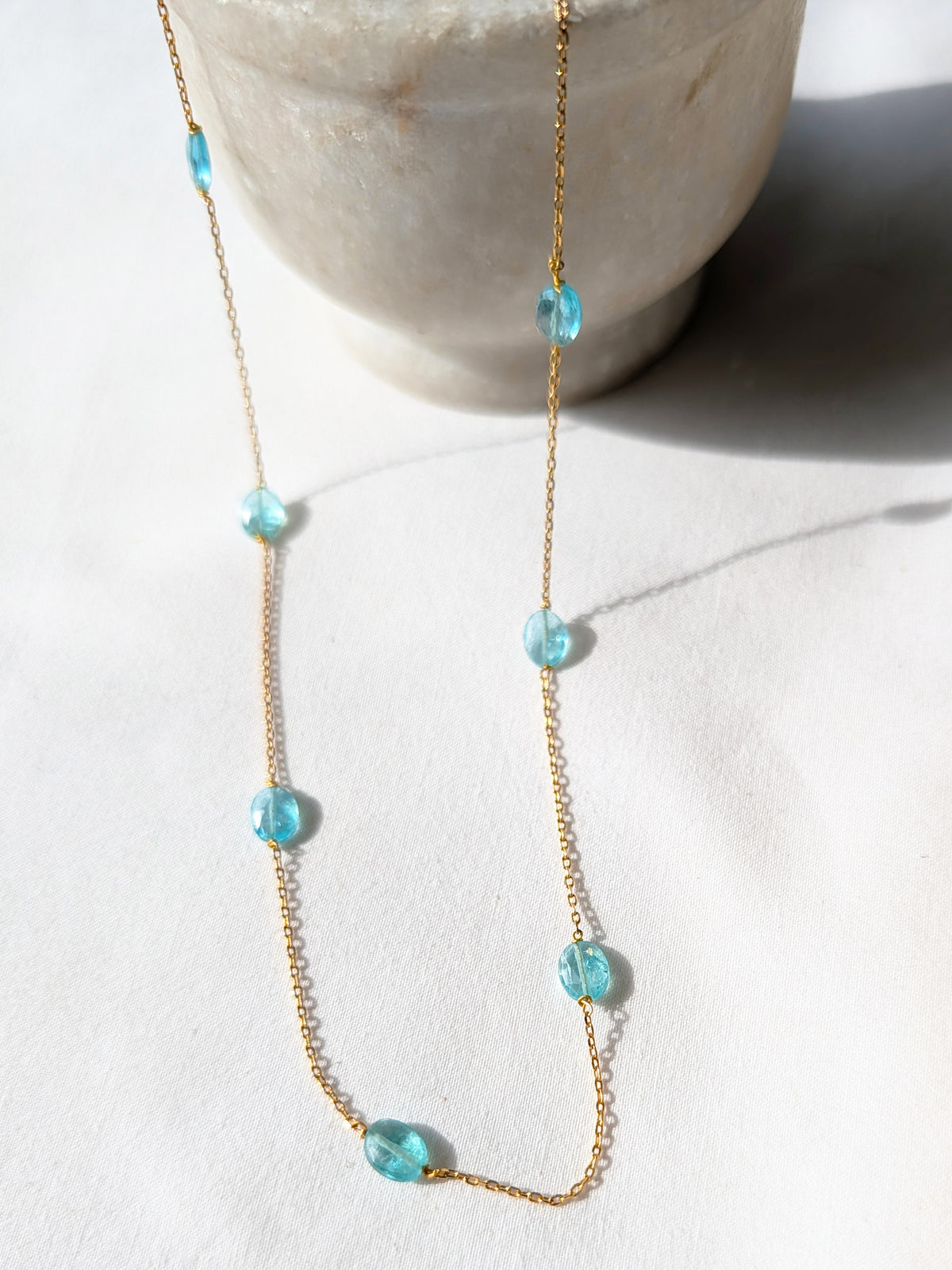 naveti - Apatite Oval Choker