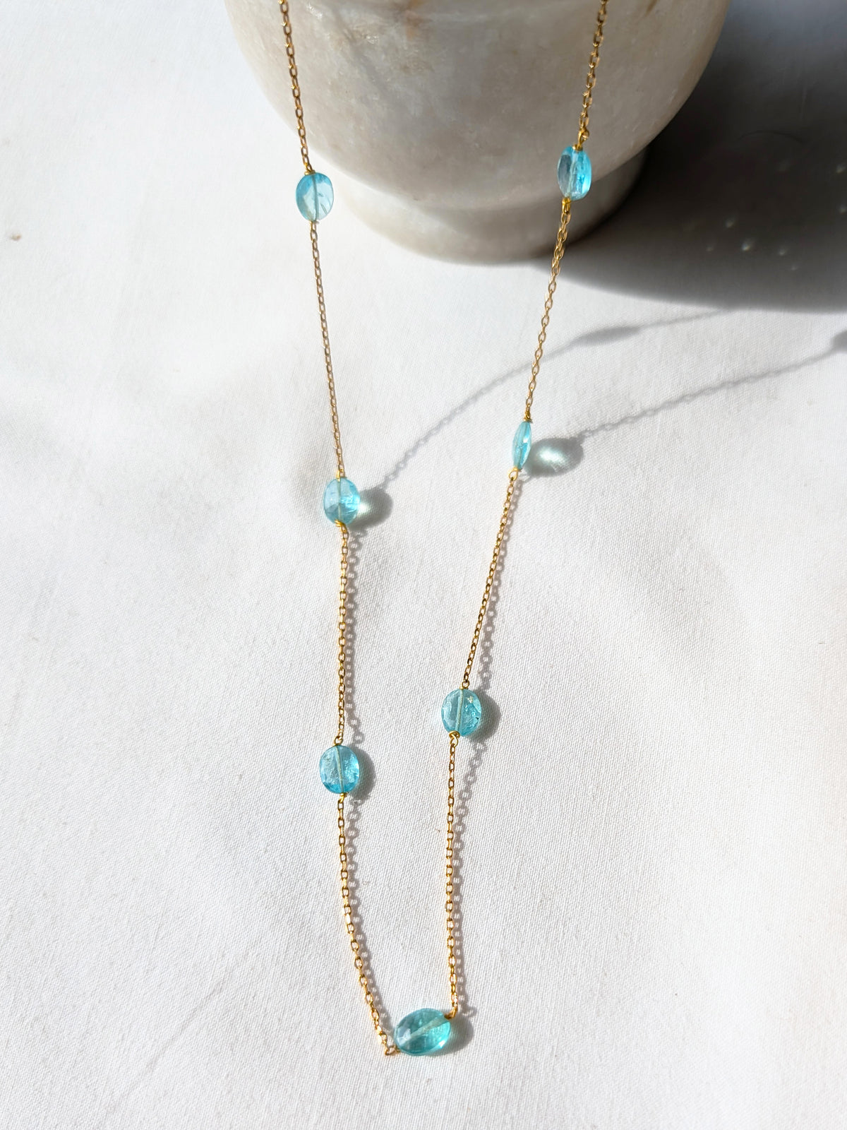 naveti - Apatite Oval Choker