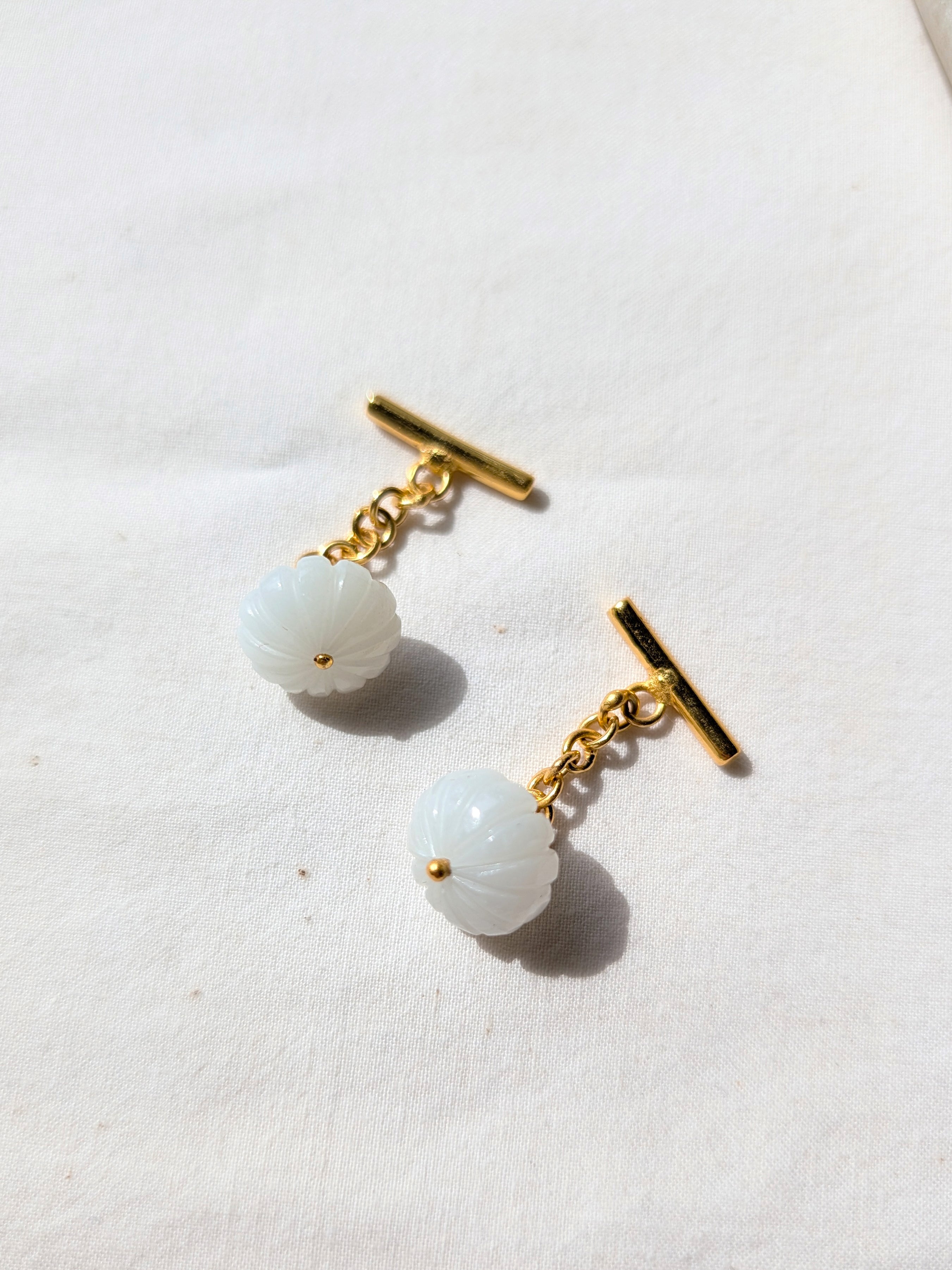 naura - White Moonstone Melon Chain Cufflinks