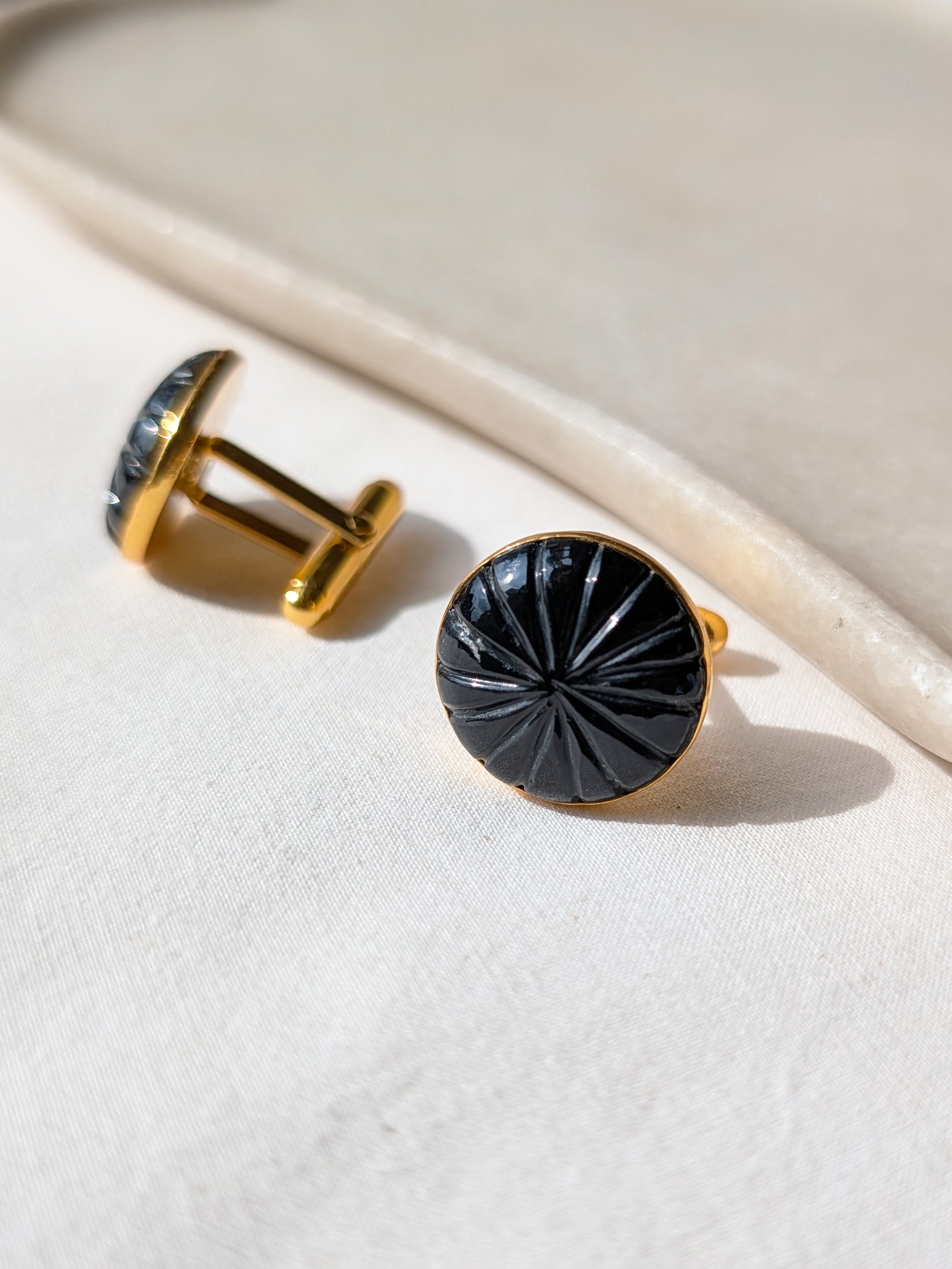 narura - Black Onyx Melon Cufflinks