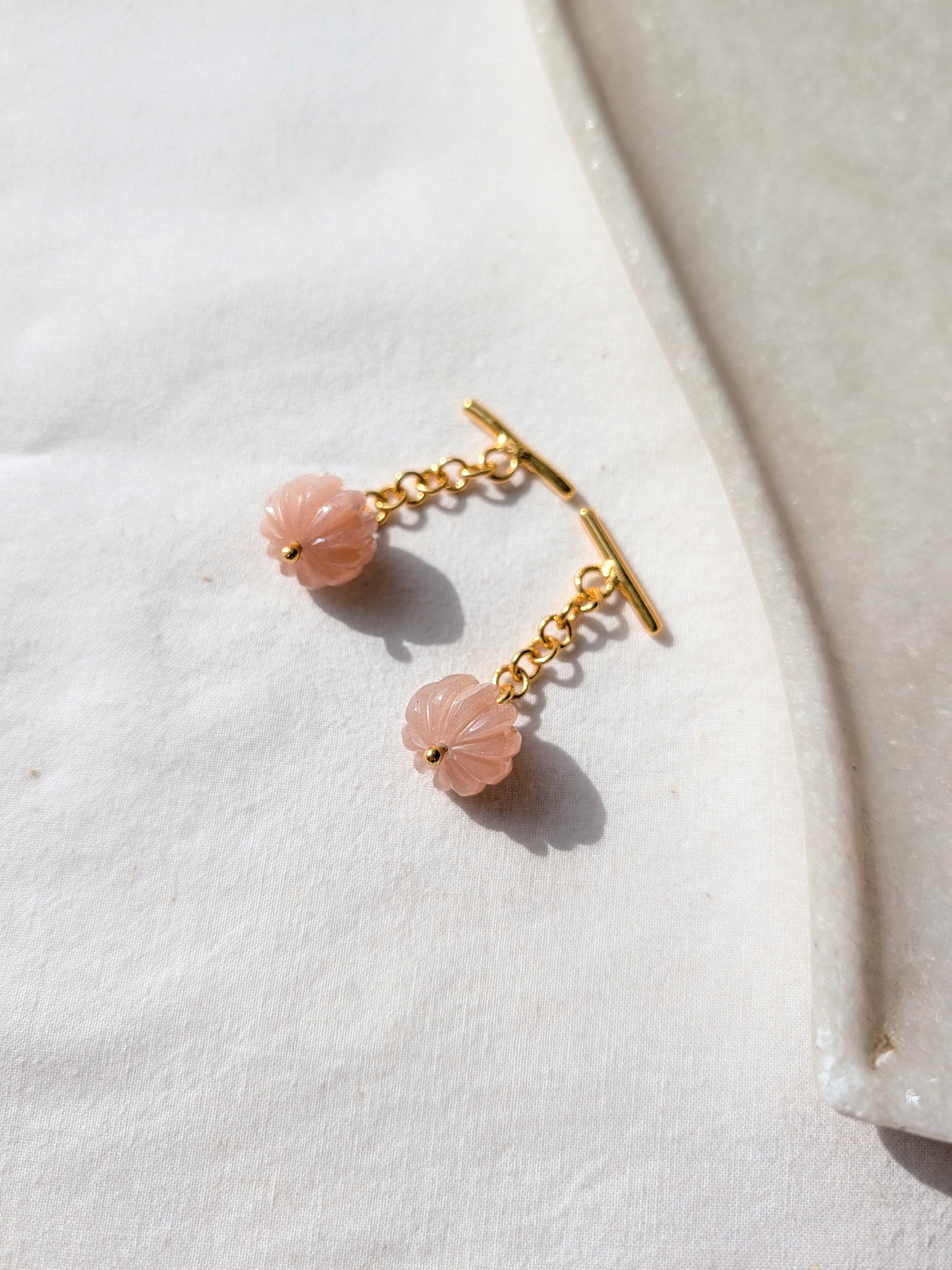 naura - Peach Moonstone Melon Chain Cufflinks