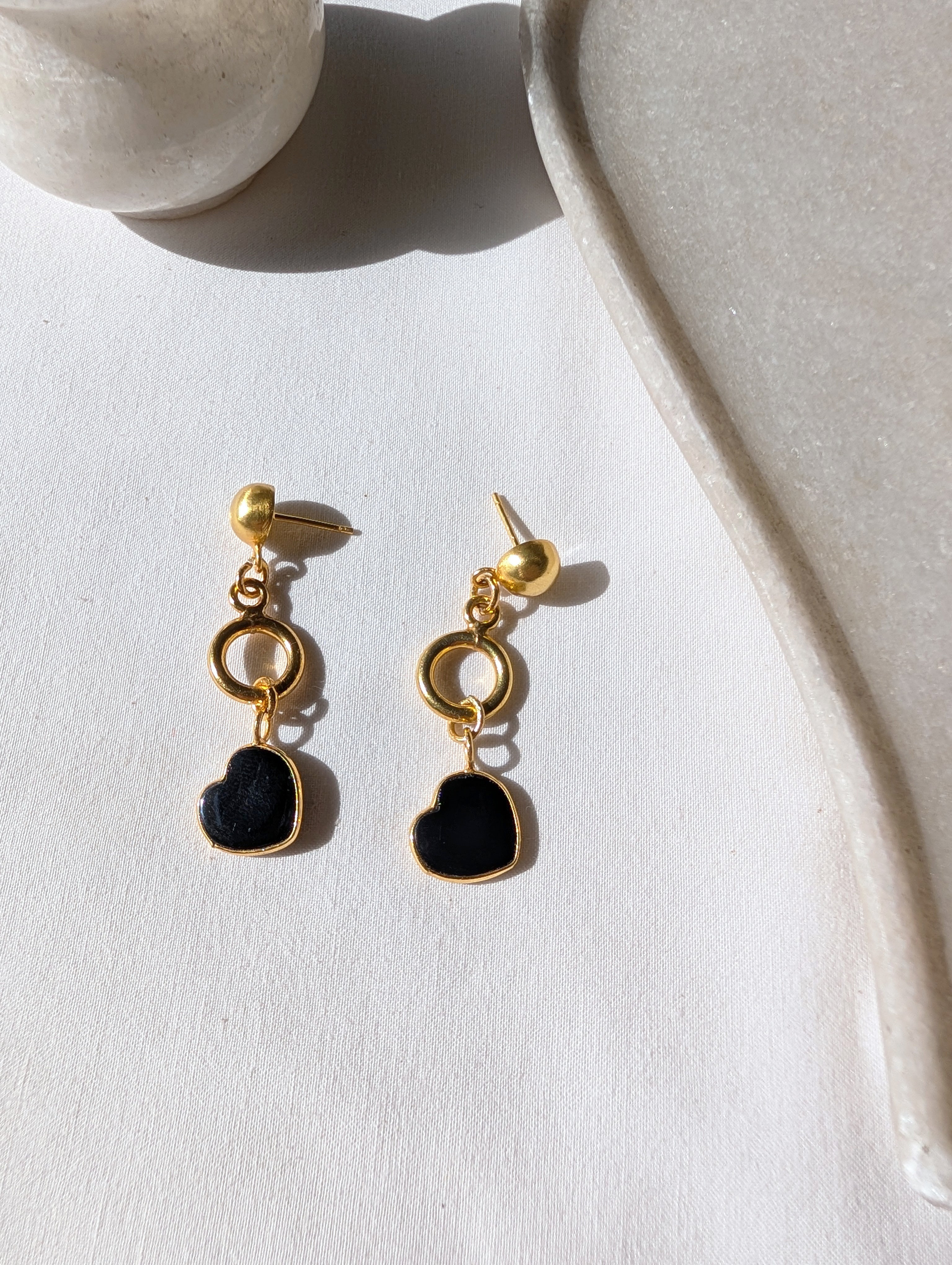 hert - Black Onyx Heart Stud Danglers