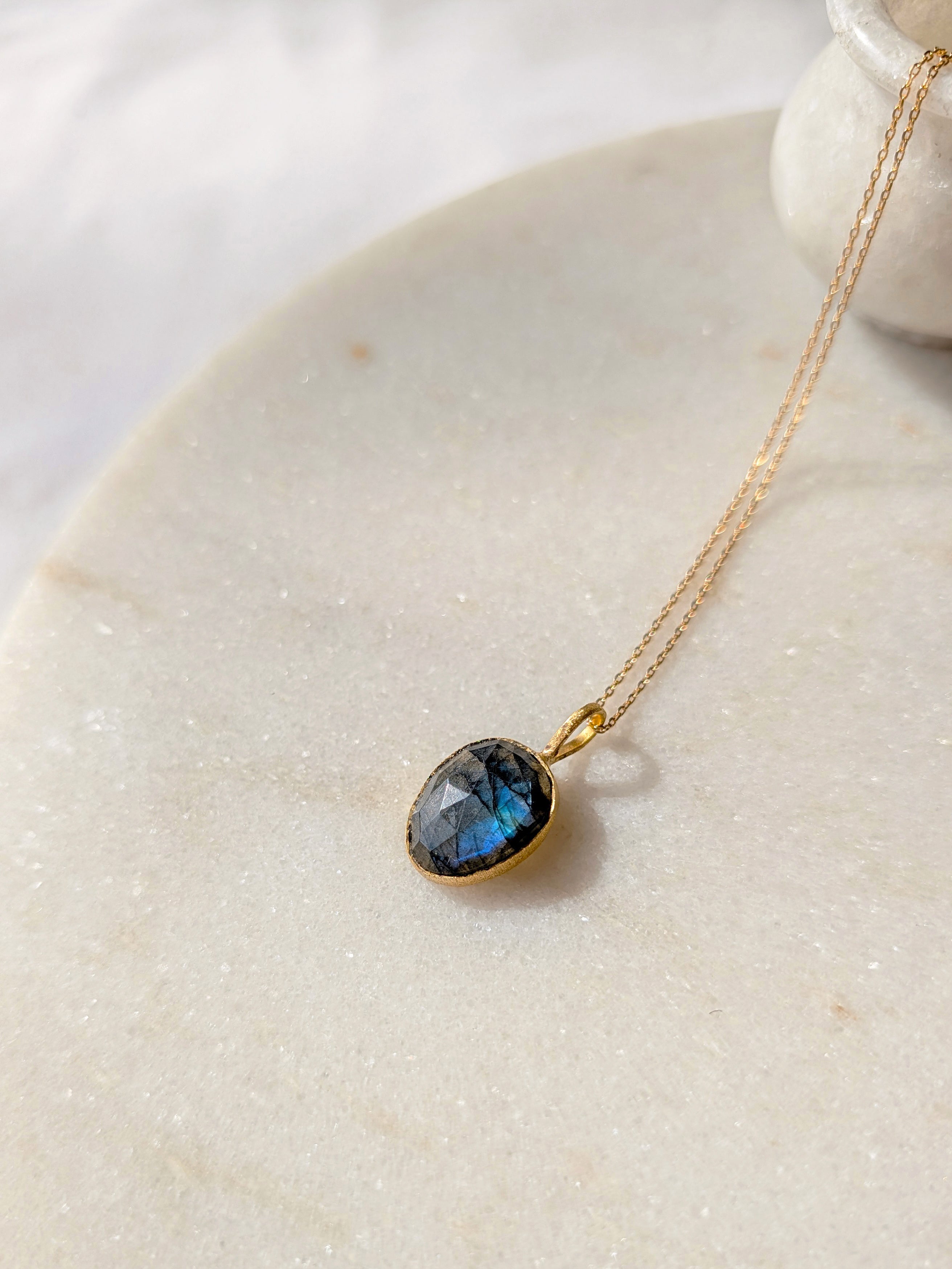 abhya - Labradorite Soul Pendant