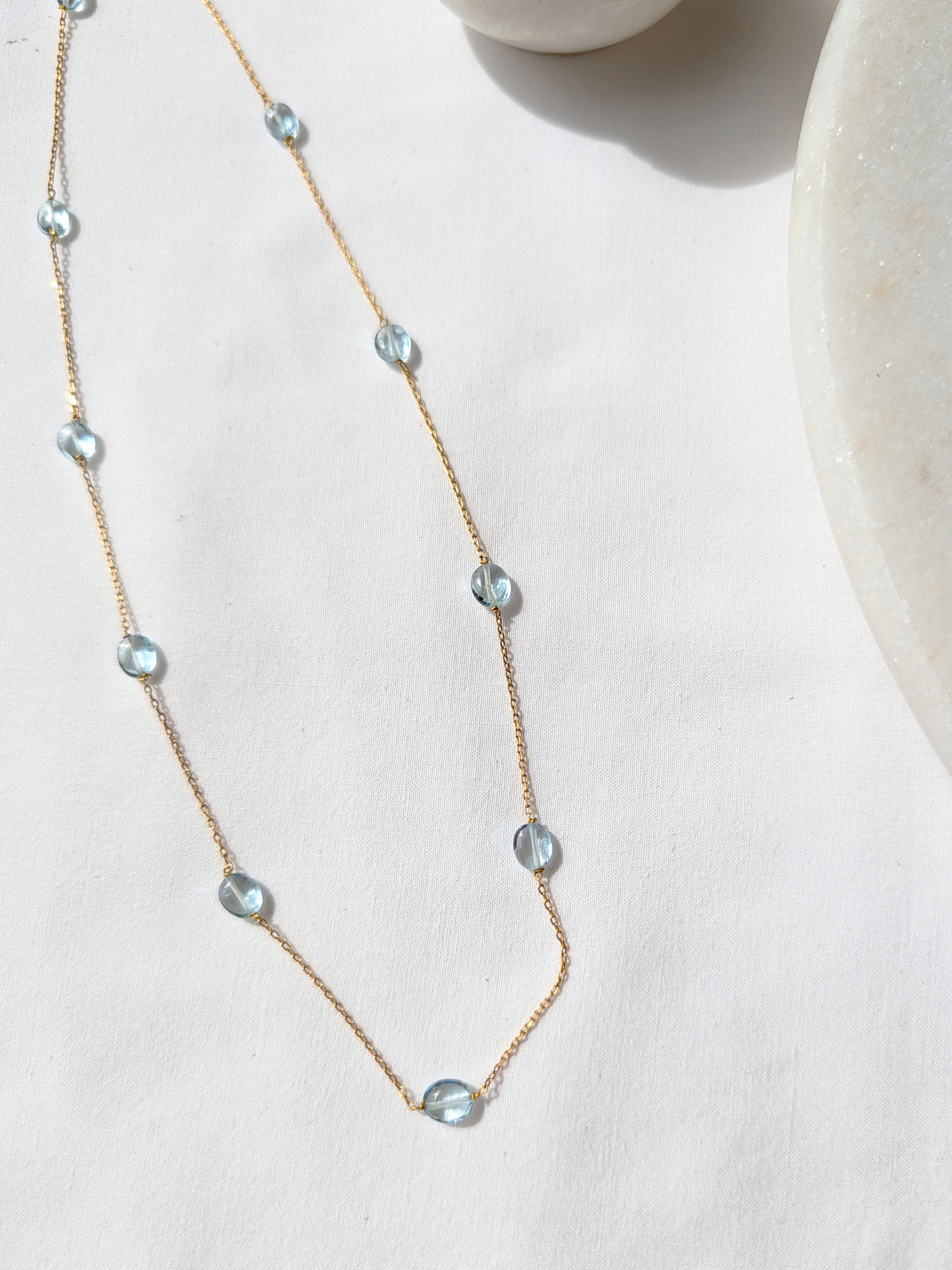 naveti - Blue Topaz Oval choker