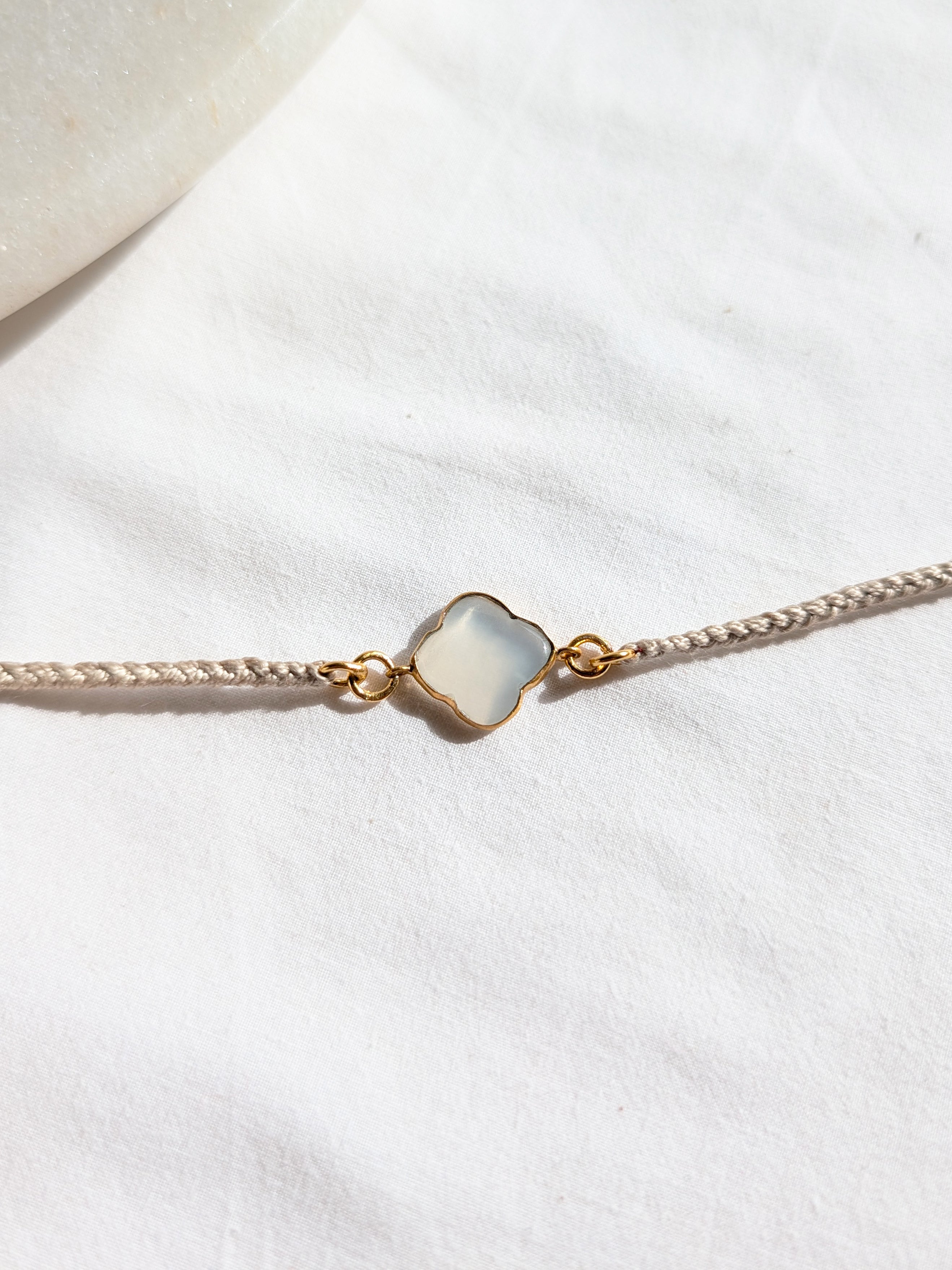 kasana - White Moonstone Clover Charm Rakhi
