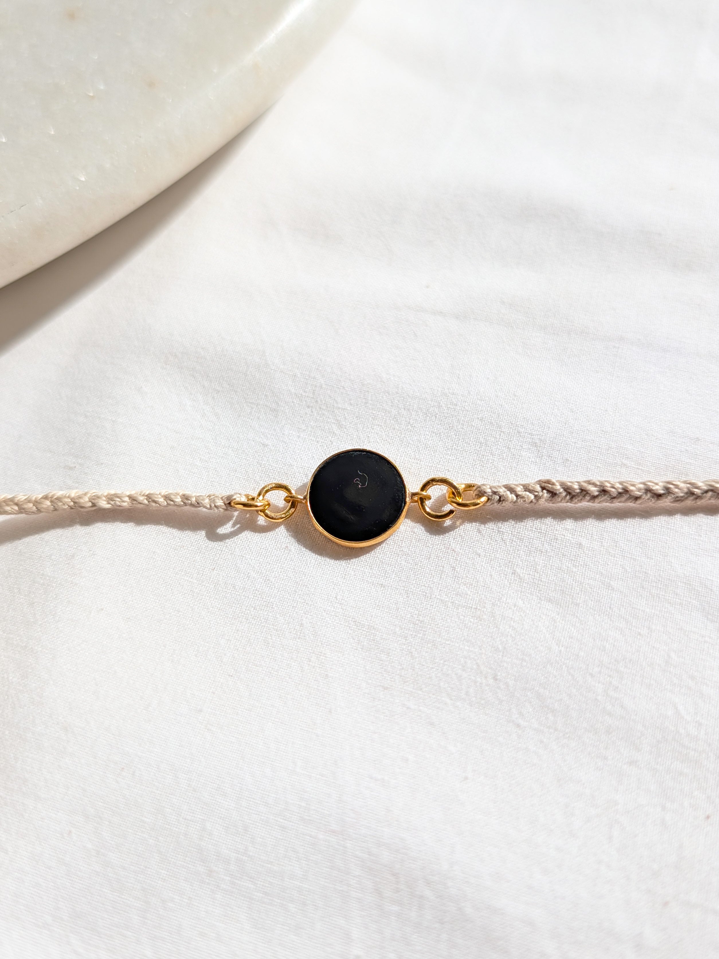 matsya - Black Onyx Round Charm Rakhi