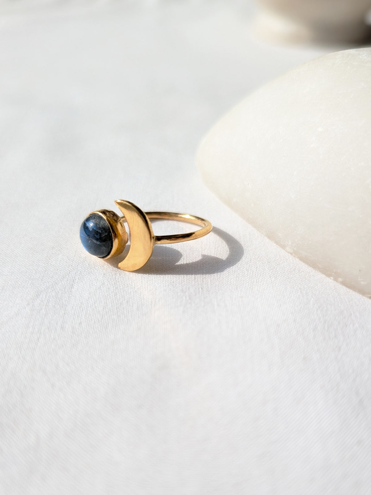 ika - Labradorite Sun n Moon Ring
