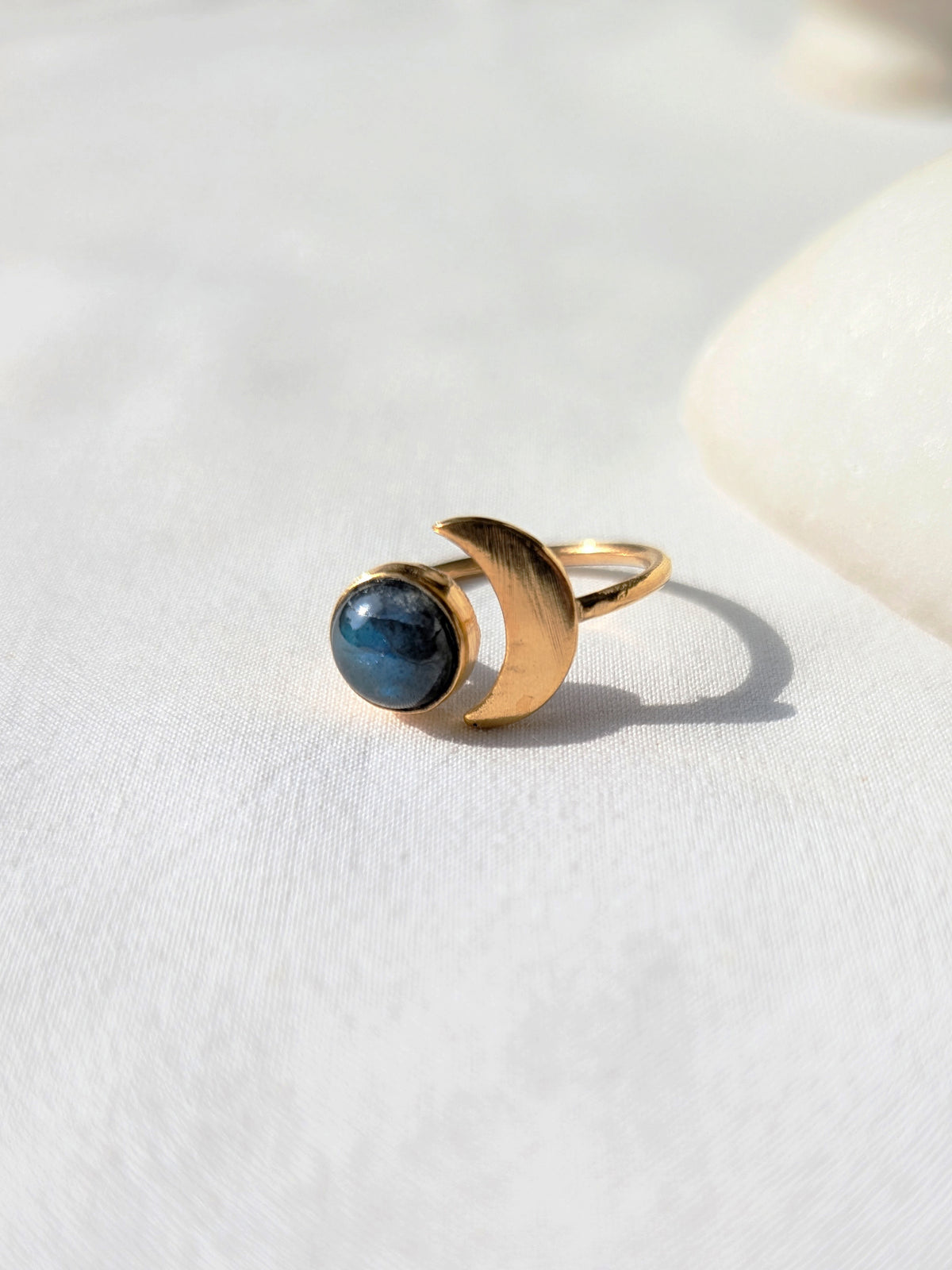 ika - Labradorite Sun n Moon Ring