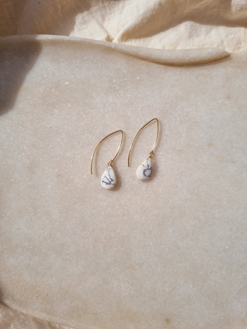 práti - Howlite Almond Drop Earrings
