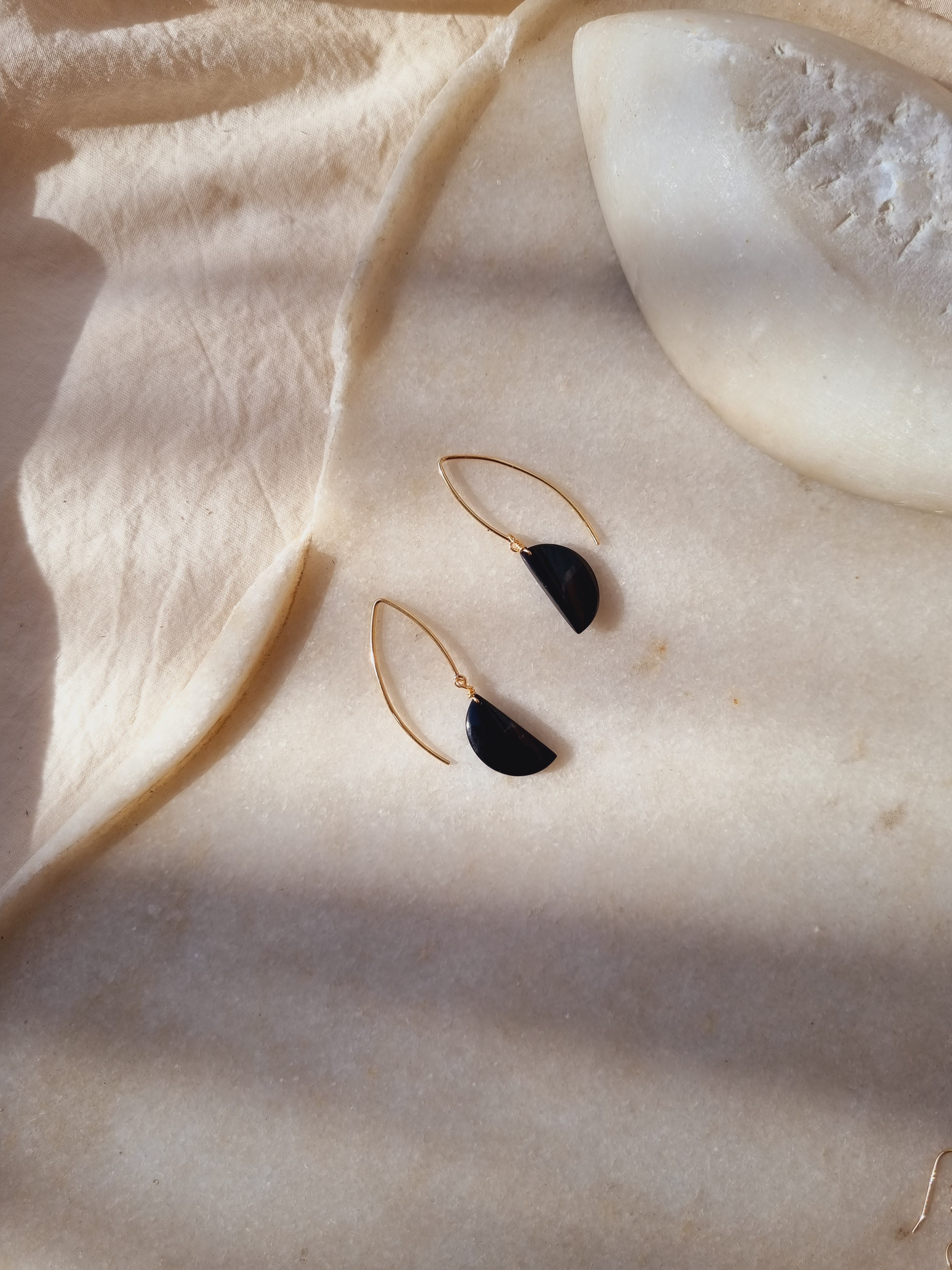 manava - Black Onyx Earrings